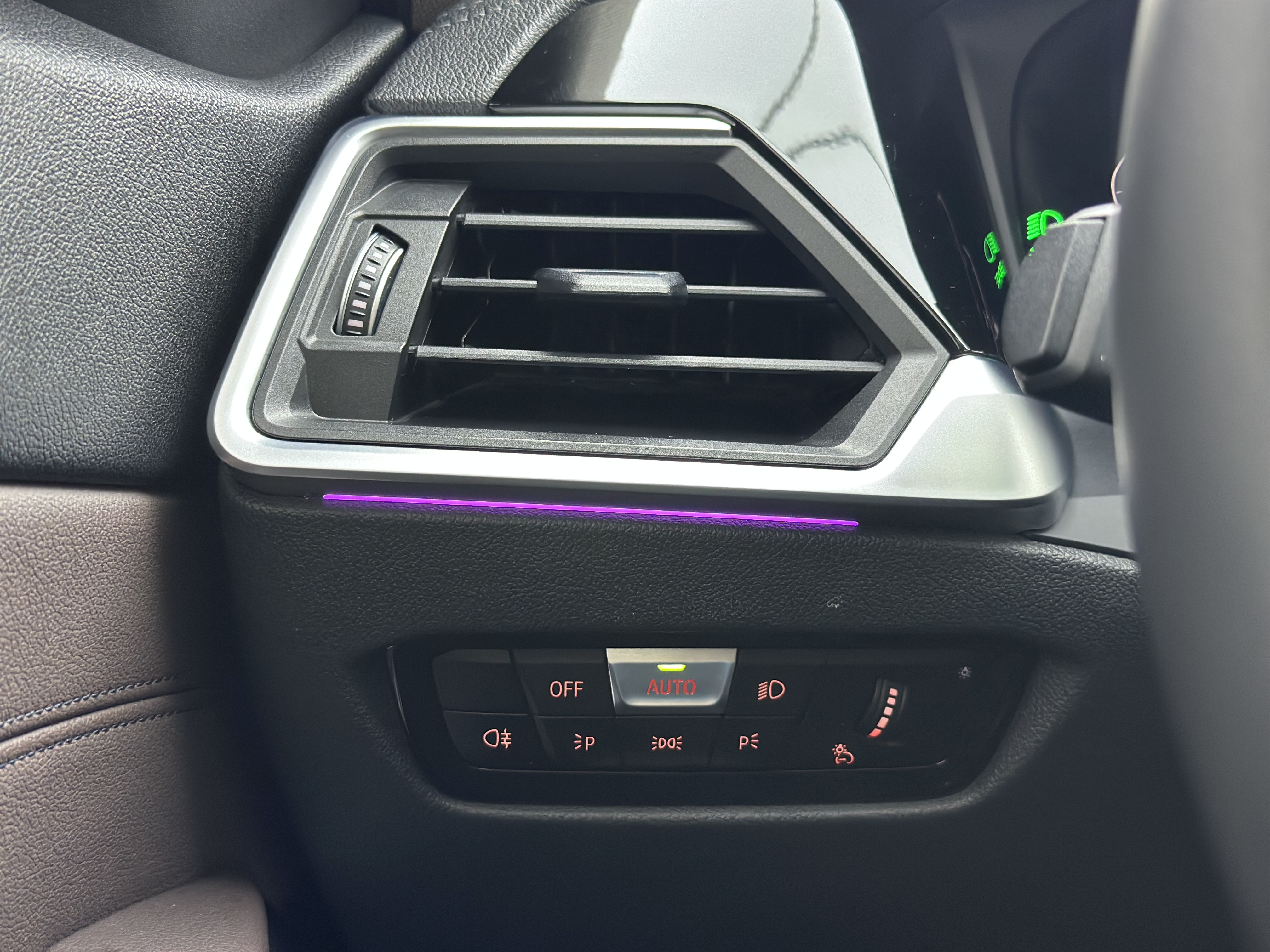 BMW 3 Series 2021 #13 BMW 3 Series 2021 car image #13