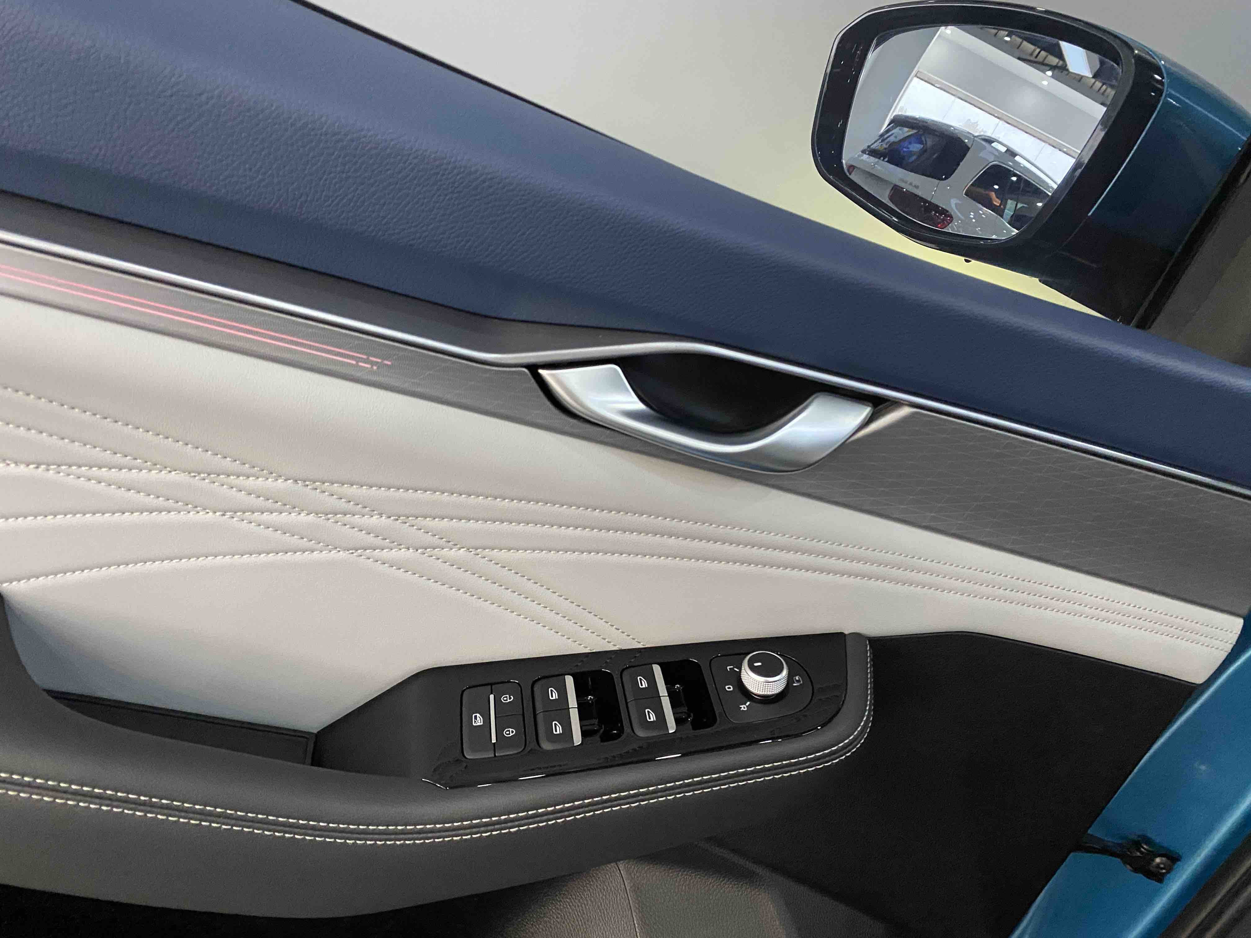 Preface 2022 #13 Preface 2022 immagine di auto #13