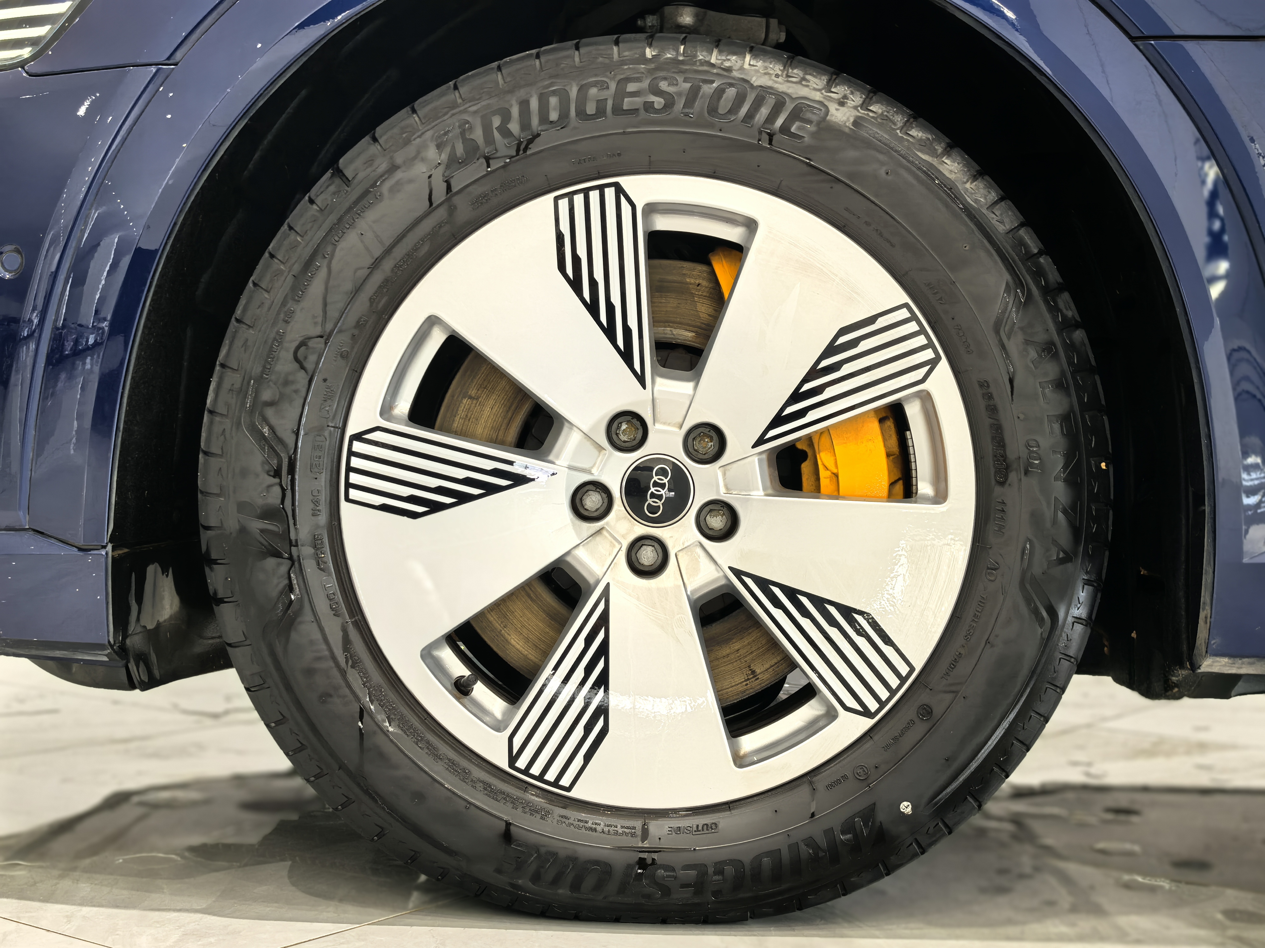 Audi e-tron (Imported) 2022 car image #13