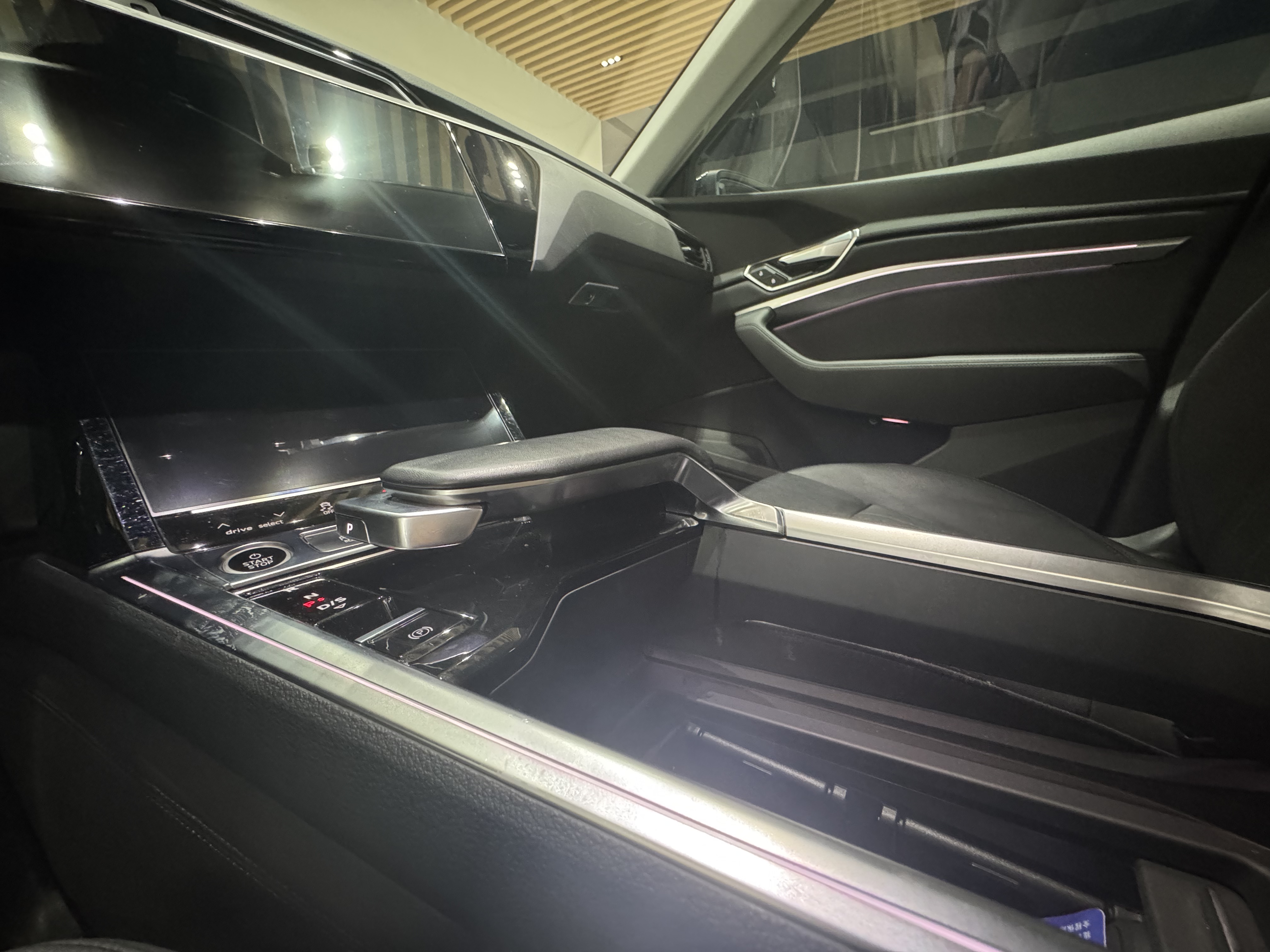 Audi e-tron (Imported) 2022 car image #13