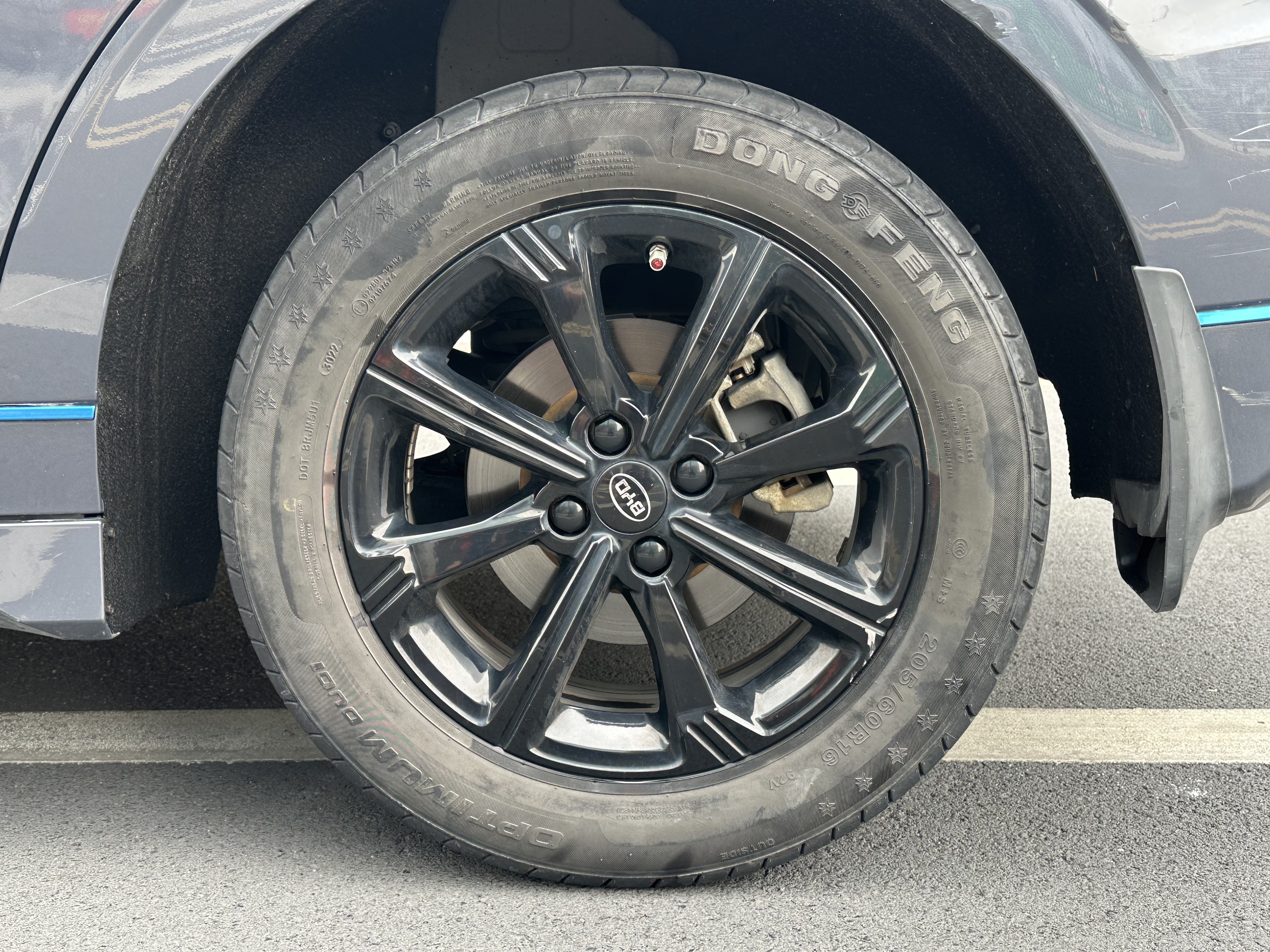 BYD e2 2020 изображение автомобиля #13