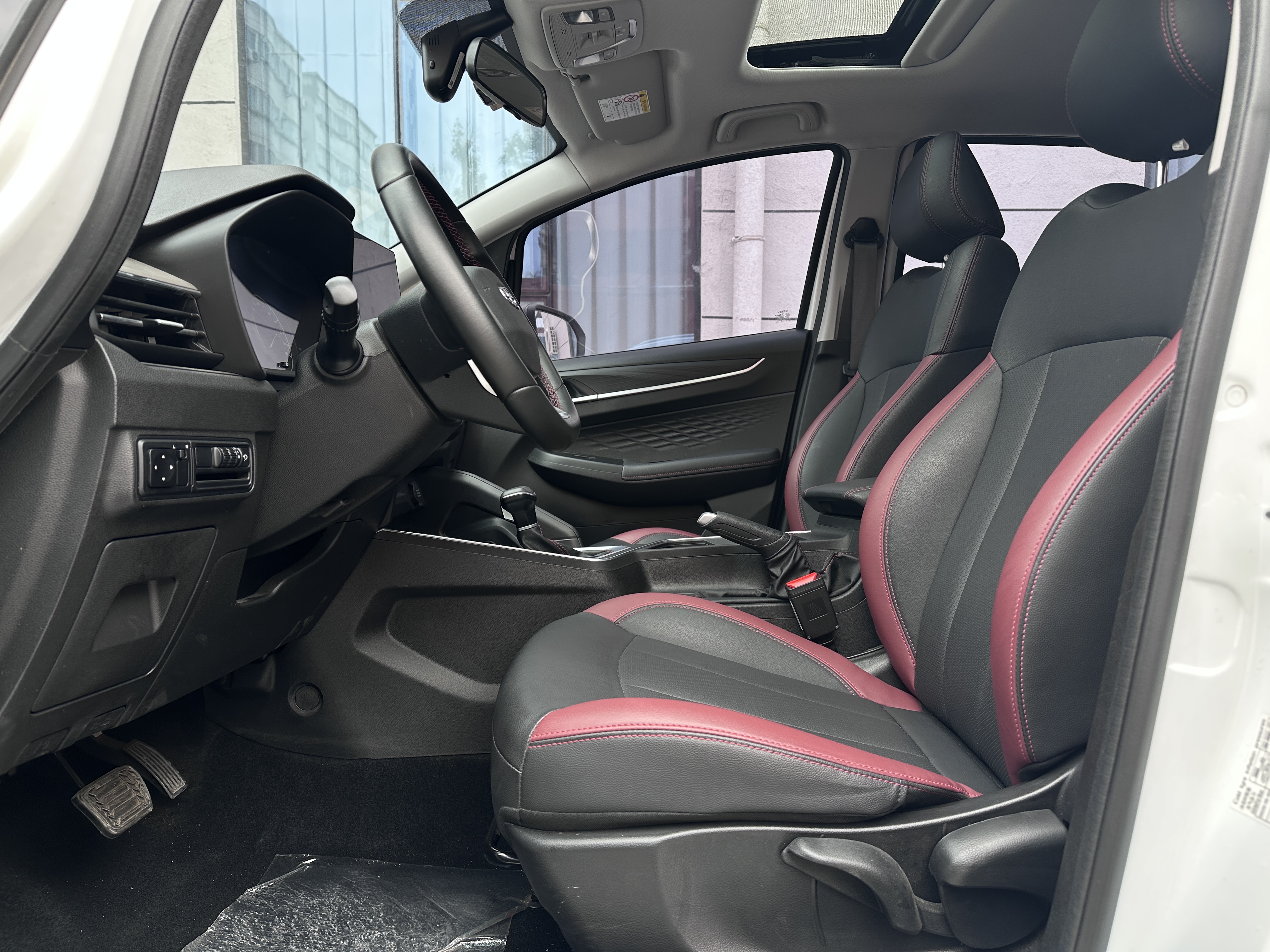 GEELY Vision X3 2022 car image #13