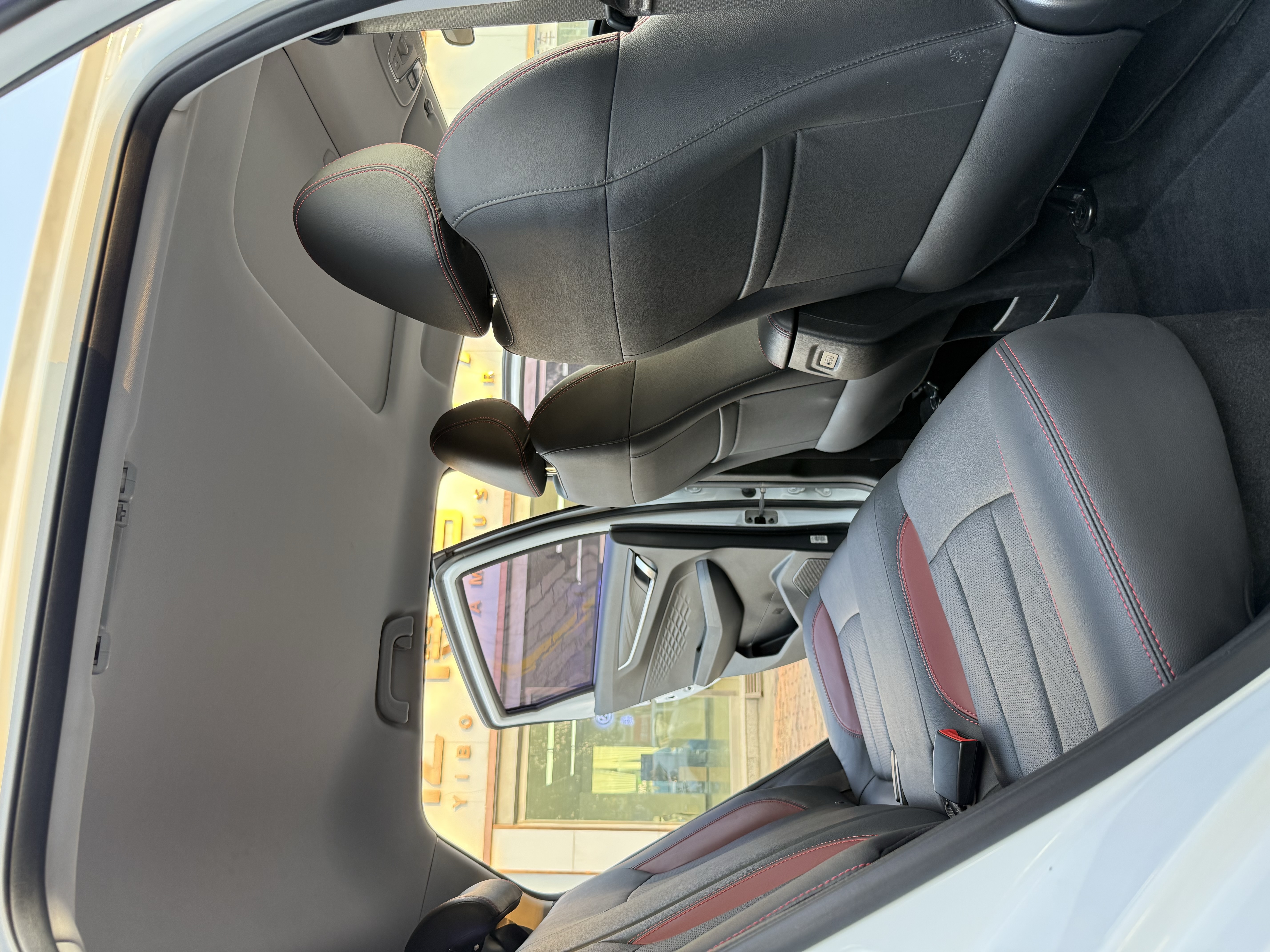 Vision X3 2021 immagine di auto #13