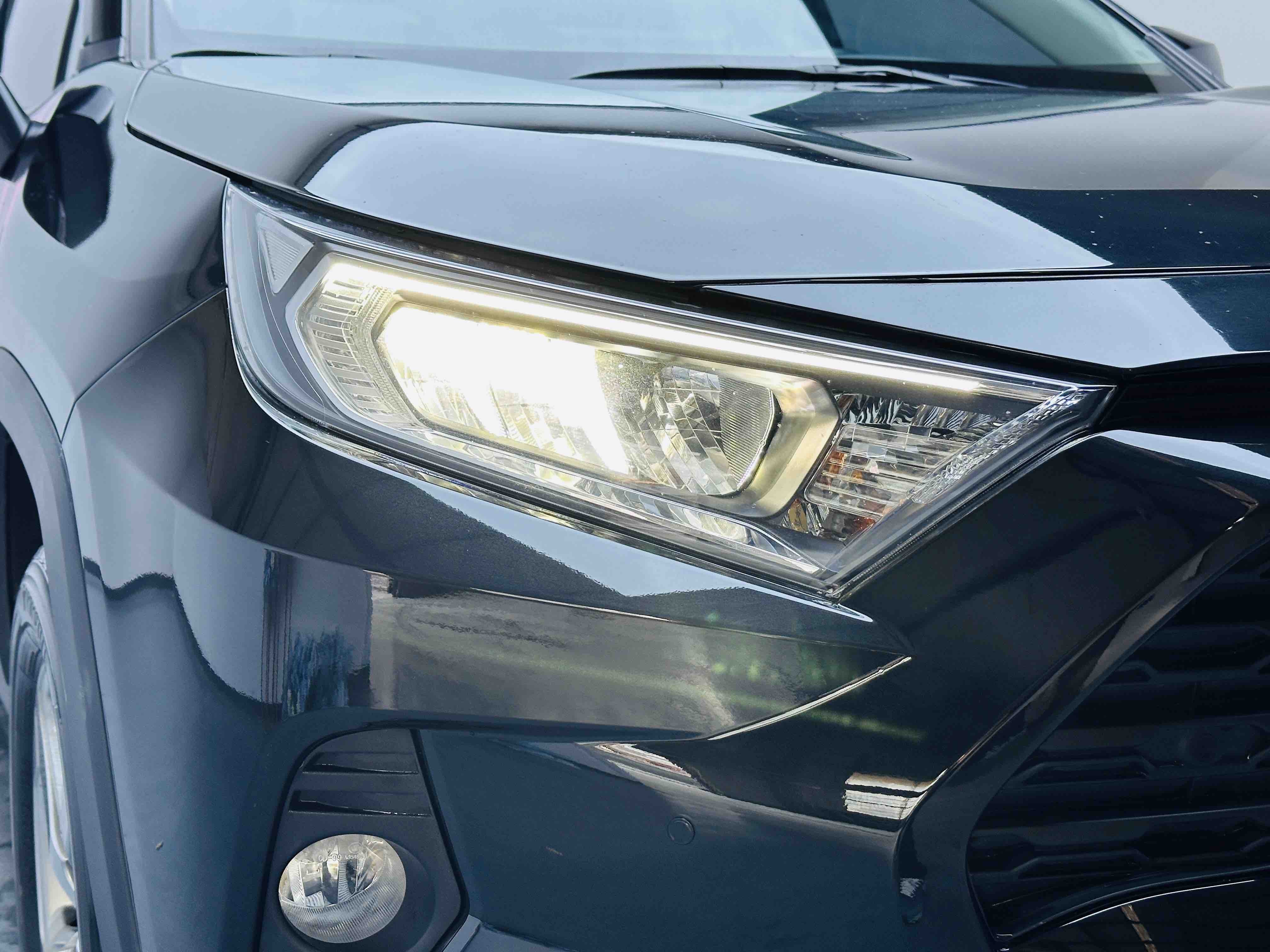 Toyota RAV4 2023 #13 Toyota RAV4 2023 car image #13