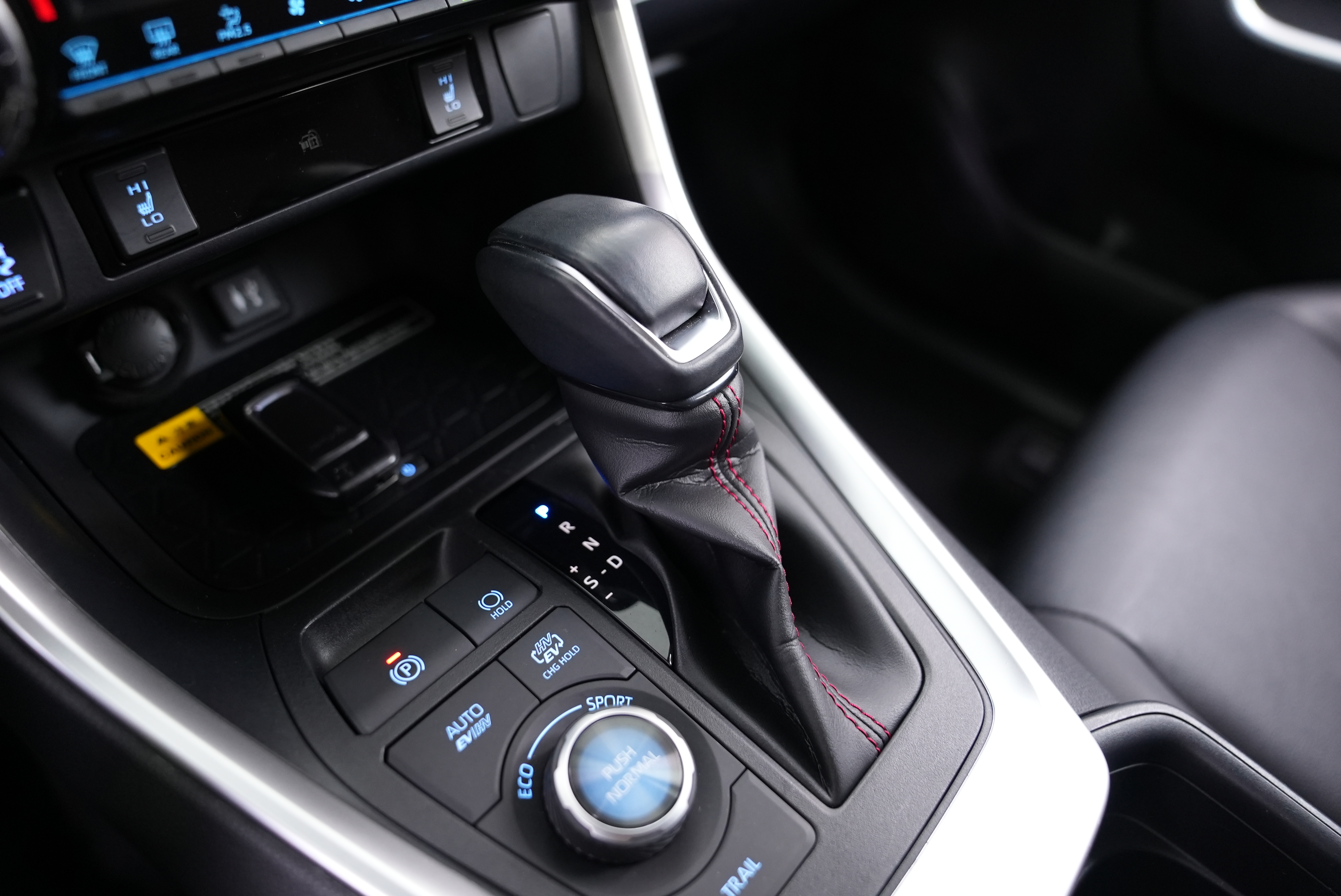 Toyota RAV4 Hybird E+ 2021 immagine di auto #13