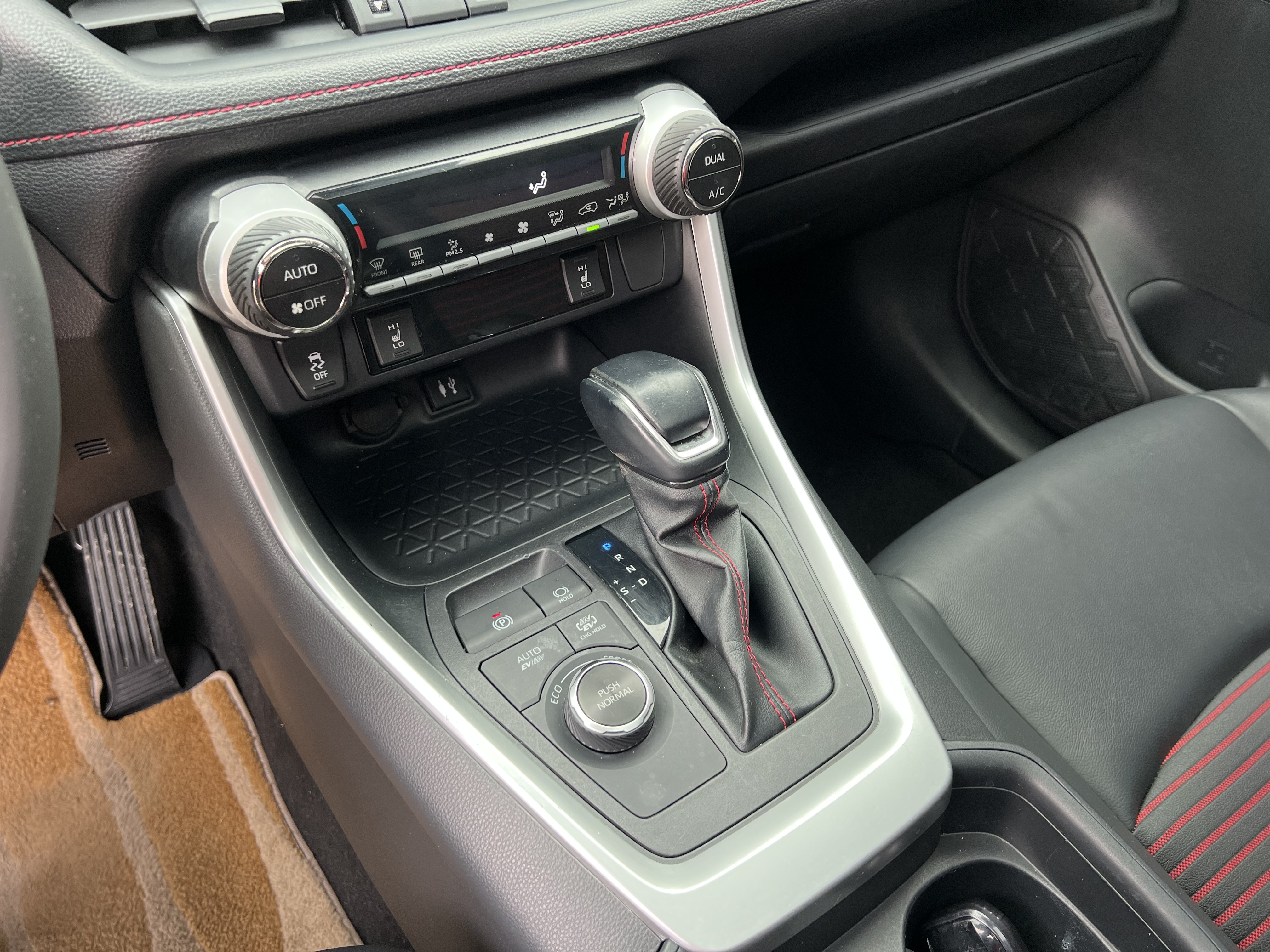 Toyota RAV4 Hybird E+ 2022 car image #13