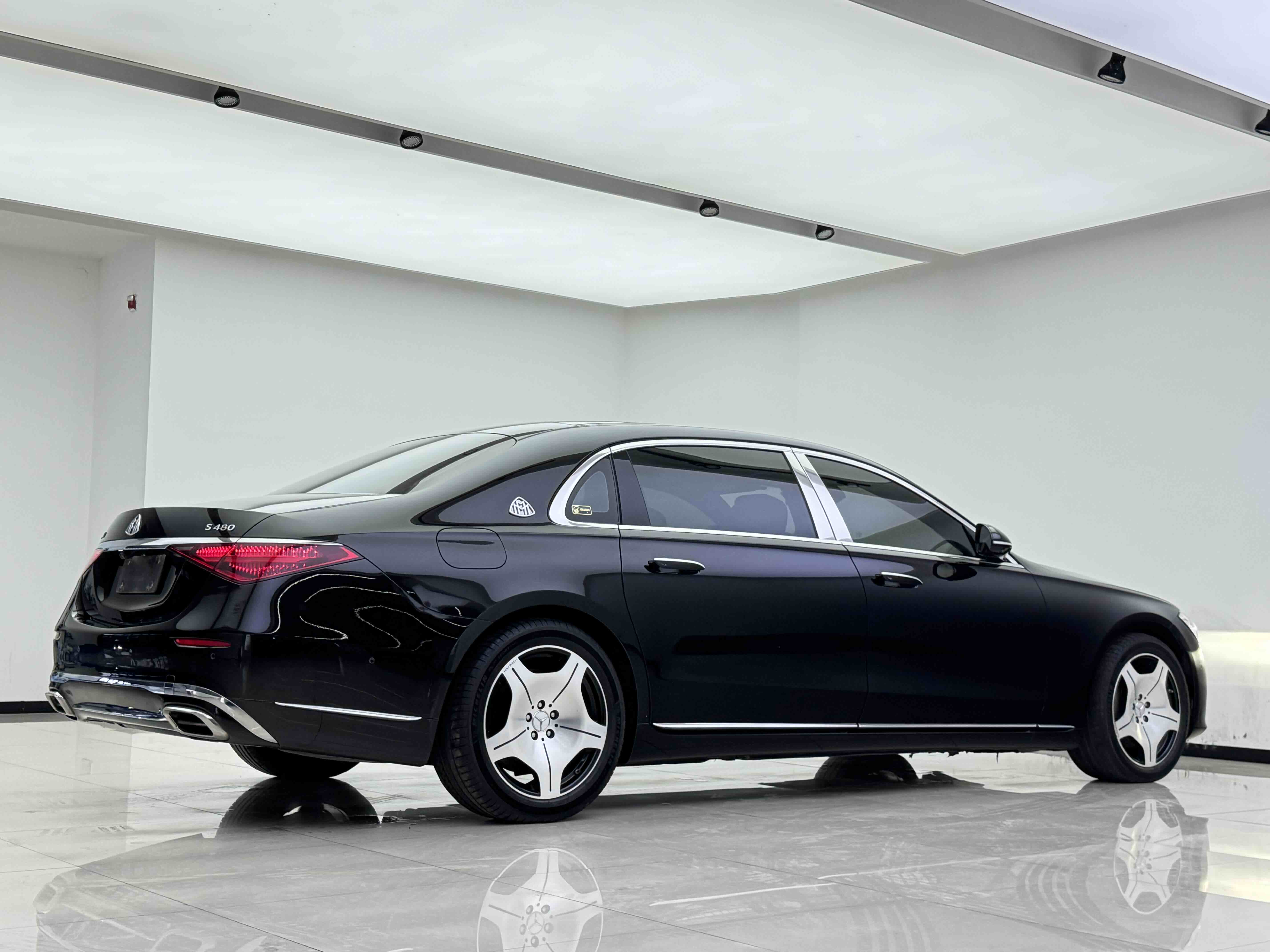 Mercedes-Benz Maybach S Class 2021 car image #13