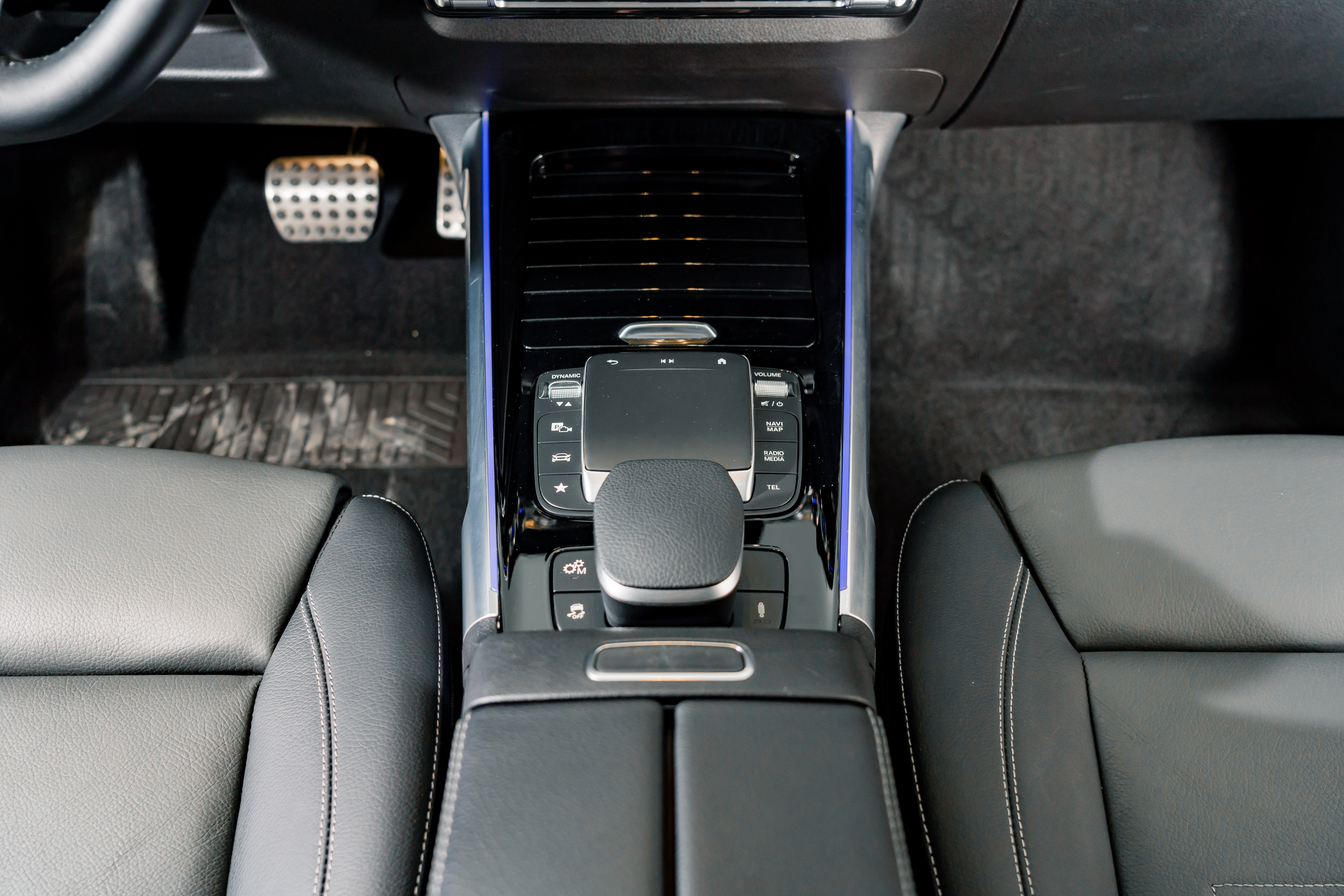 Mercedes-Benz GLB AMG 2021 car image #13