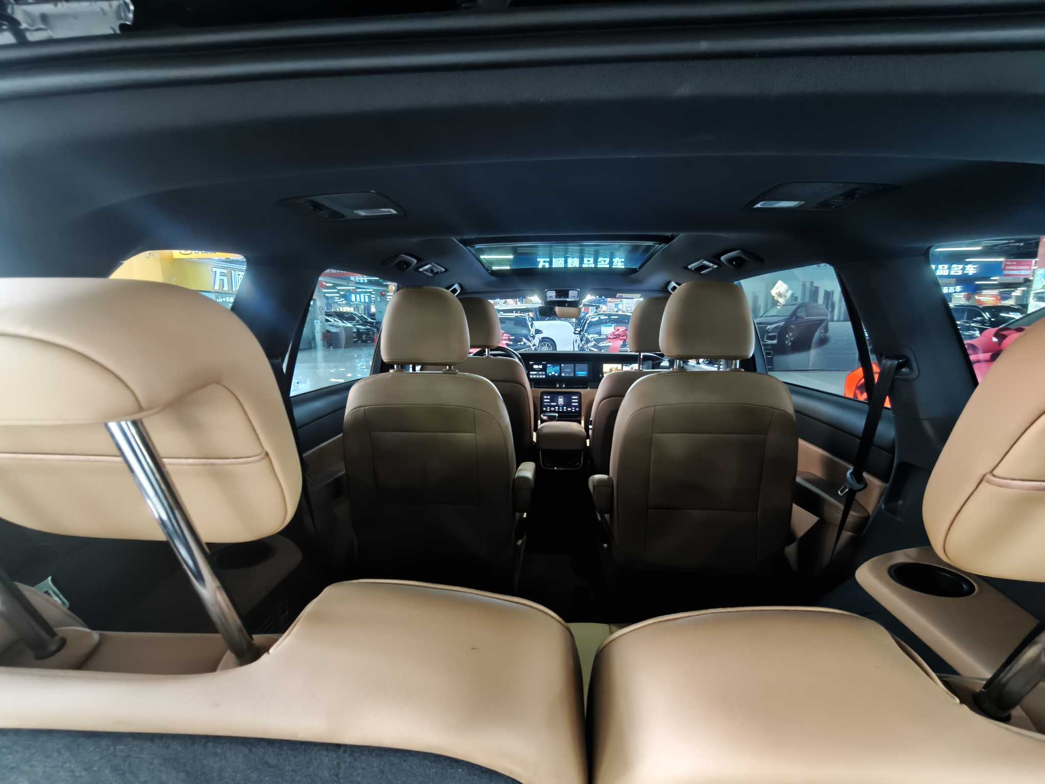 理想汽车 理想ONE 2021 汽车图片 #13