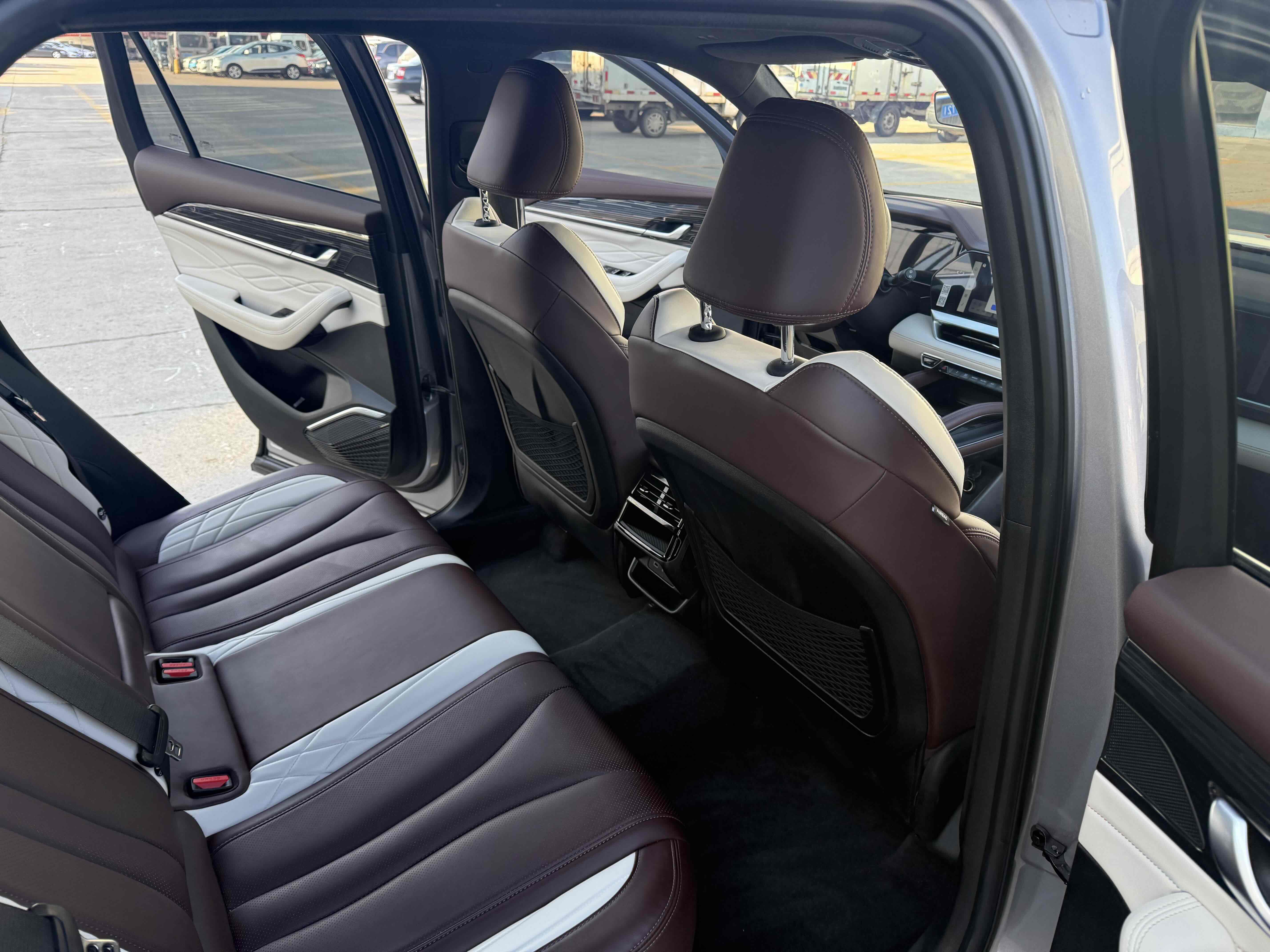 GEELY Monjaro 2022 car image #13