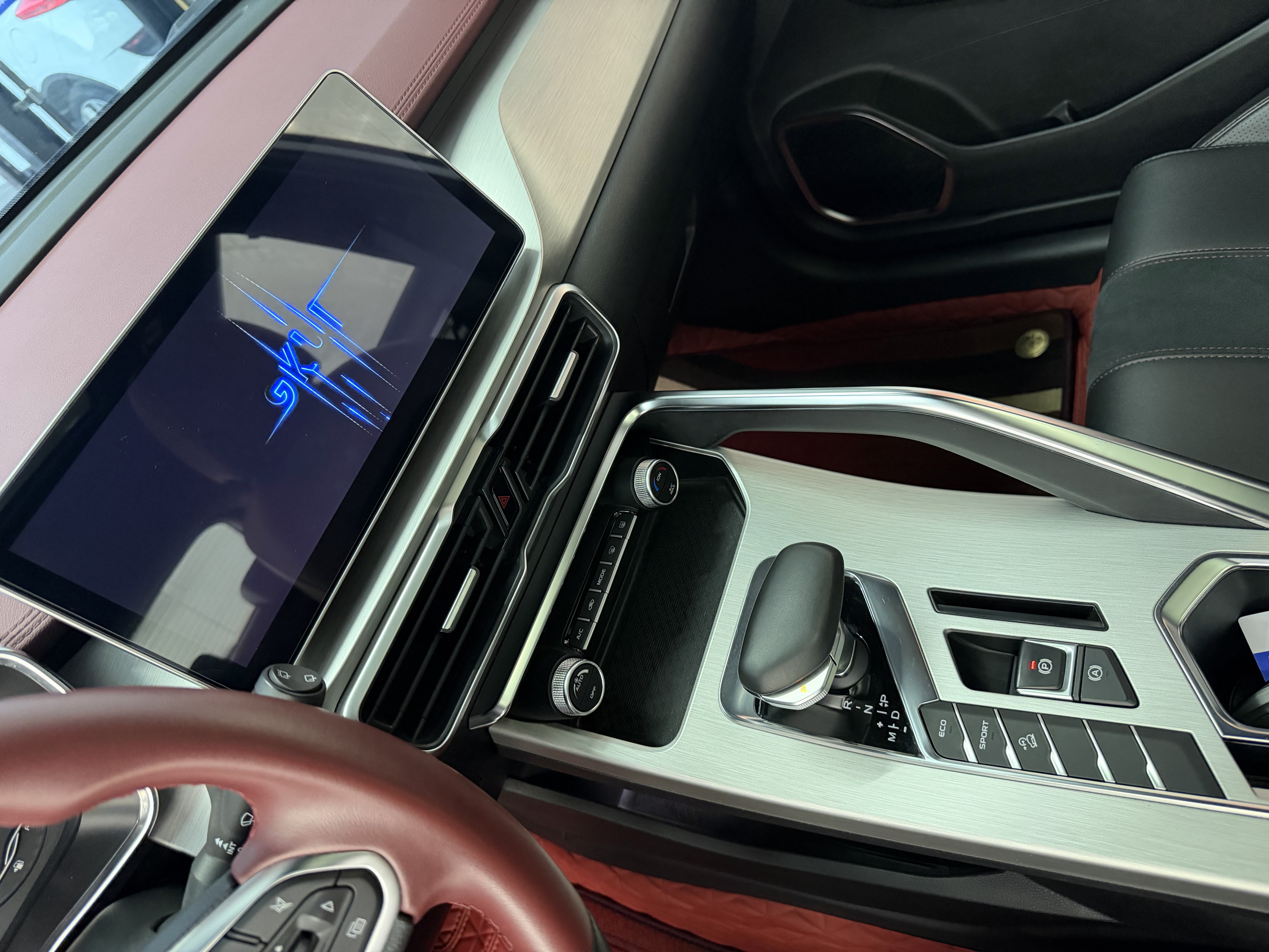 GEELY Coolray 2022 car image #13