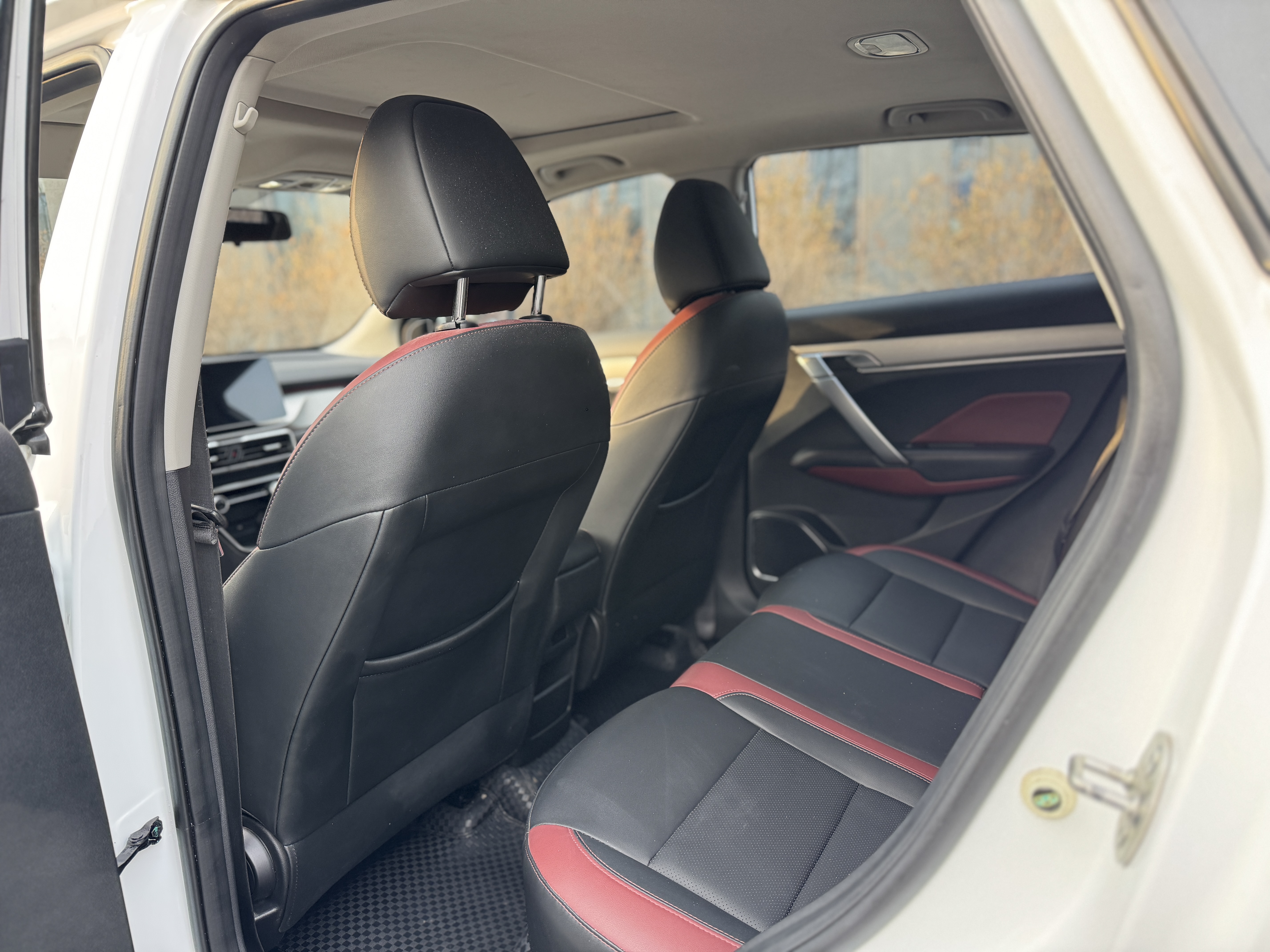 GEELY Coolray 2021 car image #13