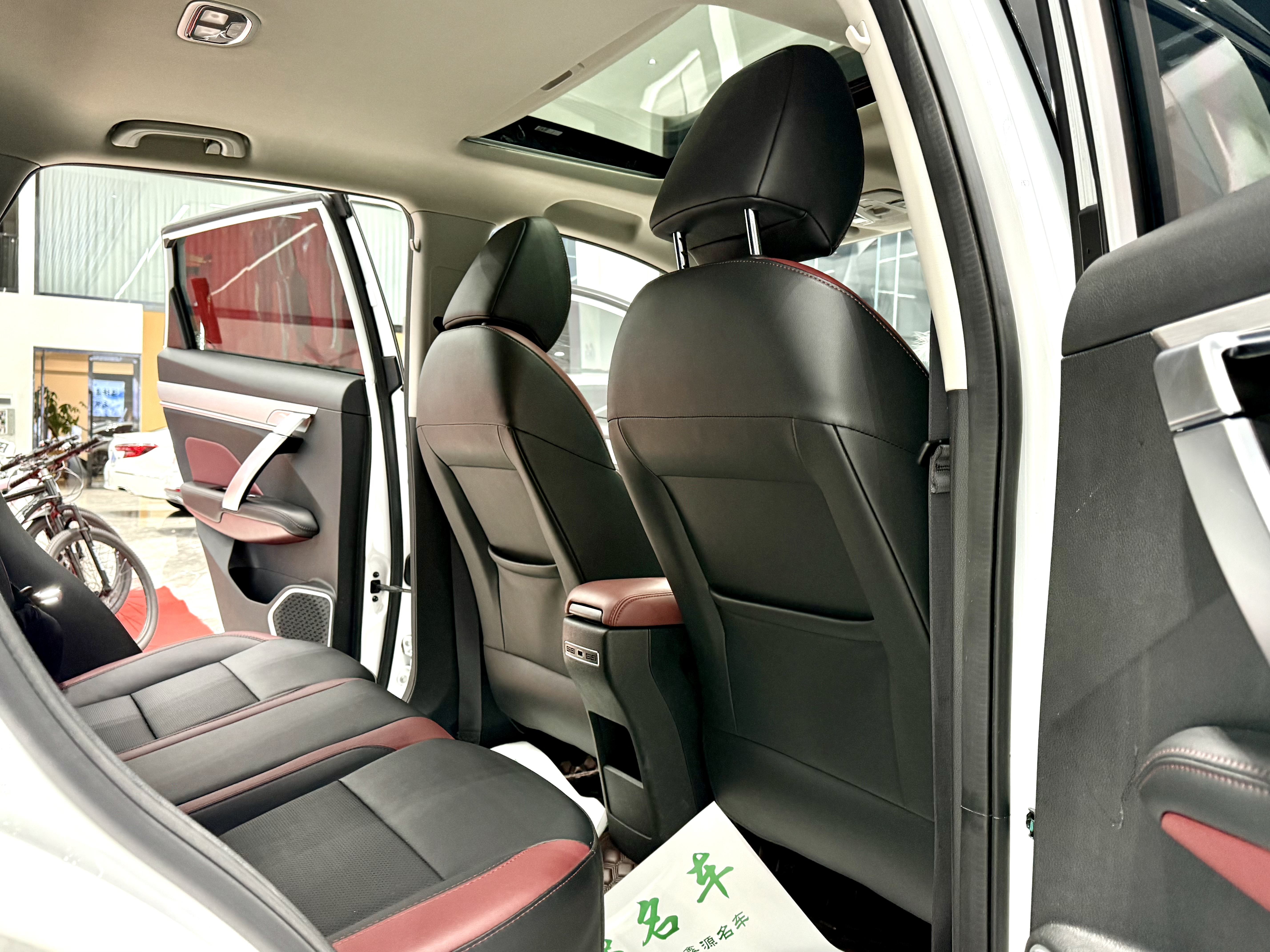 GEELY Coolray 2022 #13 GEELY Coolray 2022 car image #13