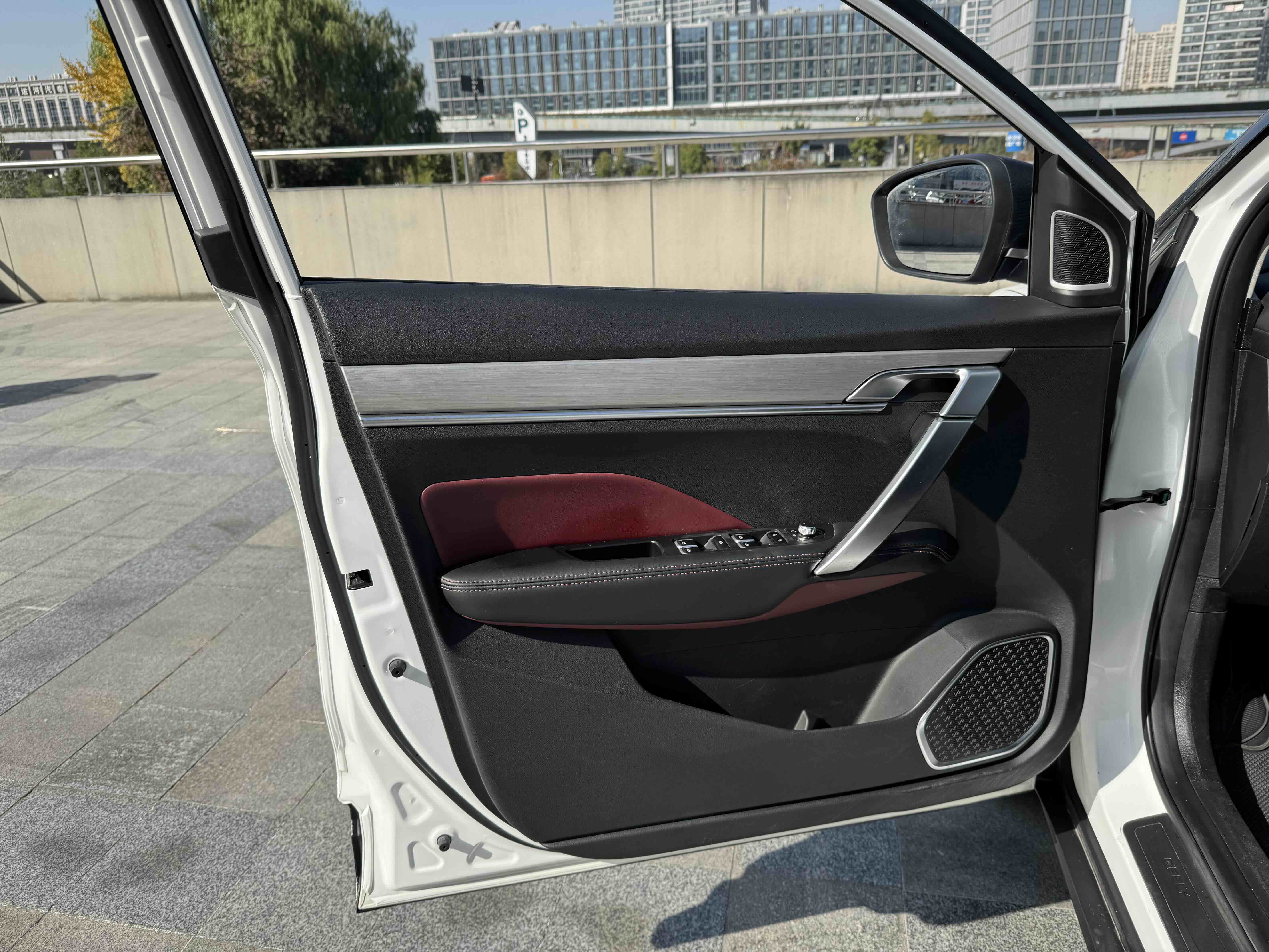 GEELY Coolray 2021 #13 GEELY Coolray 2021 car image #13