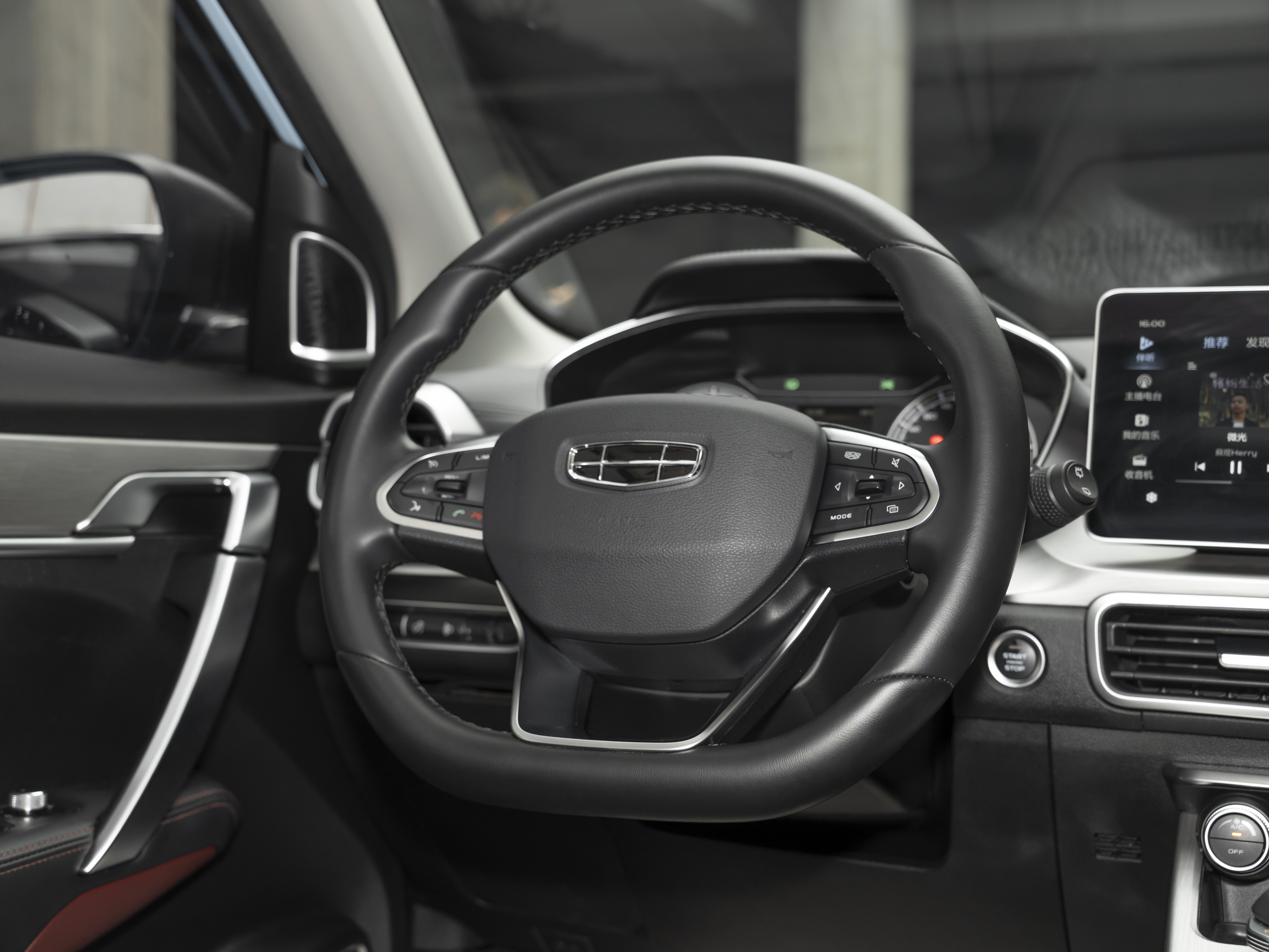 GEELY Coolray 2021 #13 GEELY Coolray 2021 car image #13