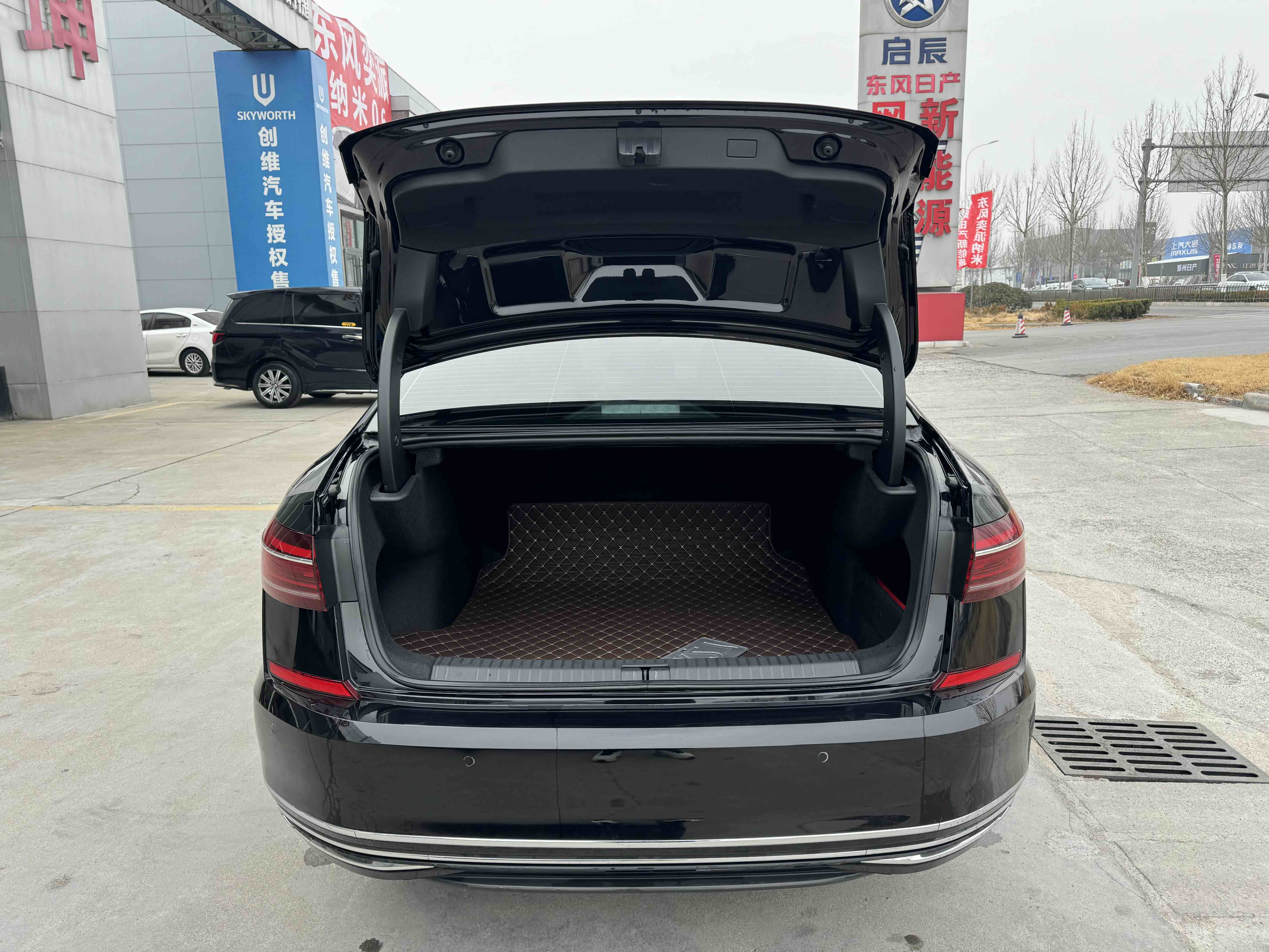 Volkswagen Passat 2022 immagine di auto #13