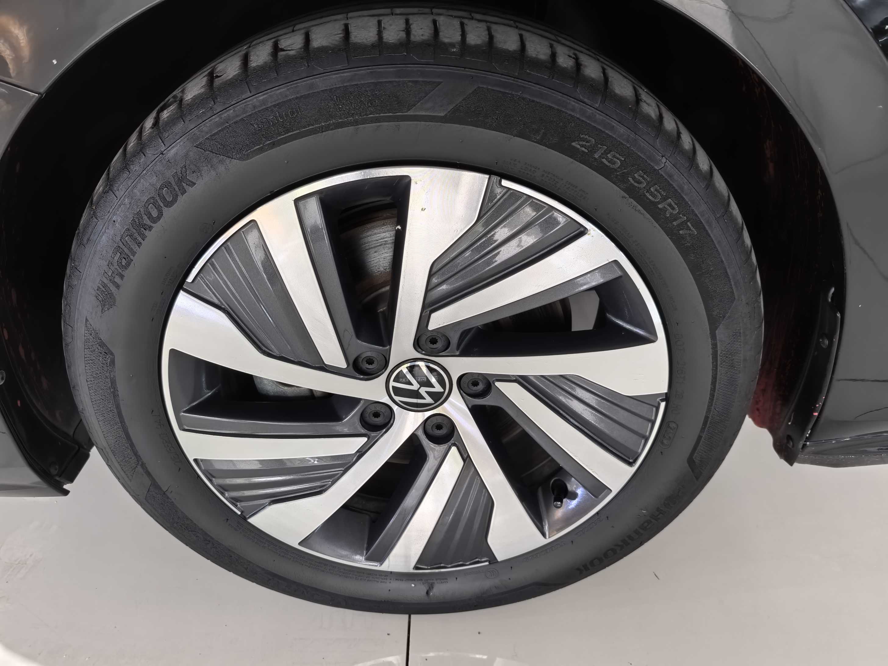 Volkswagen Passat New Energy 2023 immagine di auto #13