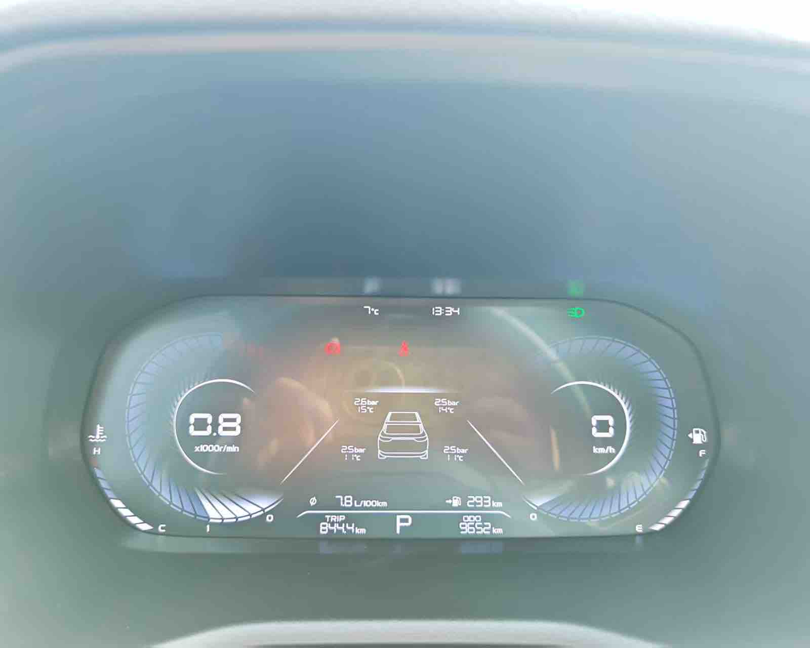 Emgrand 2022 #13 Emgrand 2022 car image #13