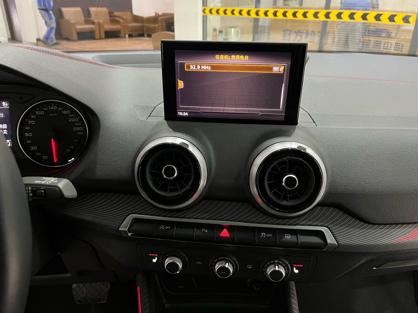 Q2L 2022 #13 Q2L 2022 car image #13