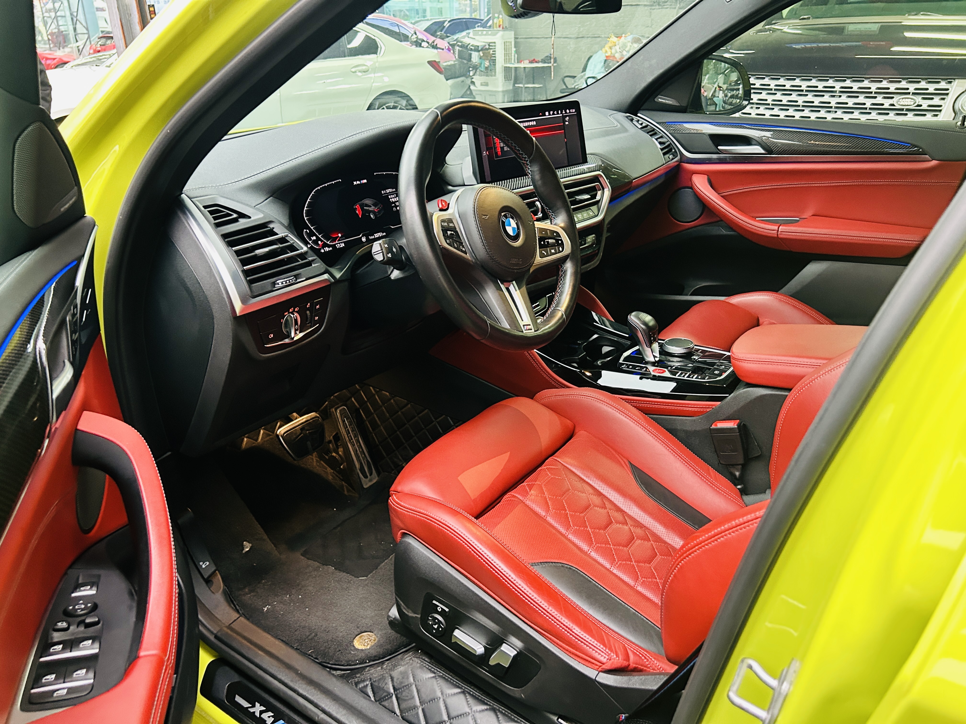 BMW X4 M 2023 #13 BMW X4 M 2023 car image #13