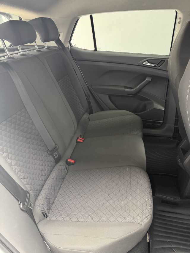 Volkswagen T-Cross 2022 #13 Volkswagen T-Cross 2022 car image #13