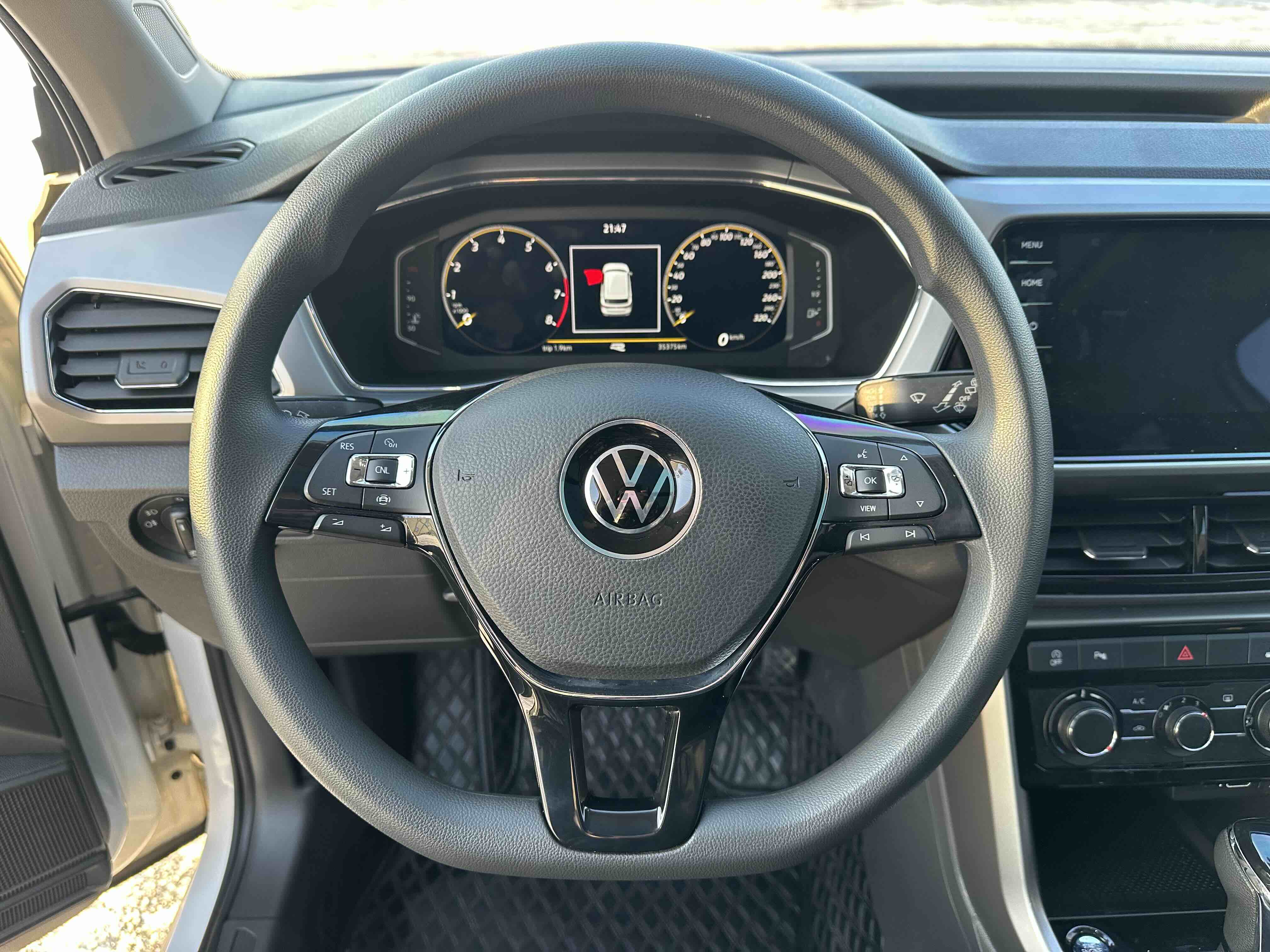 Volkswagen T-Cross 2022 car image #13
