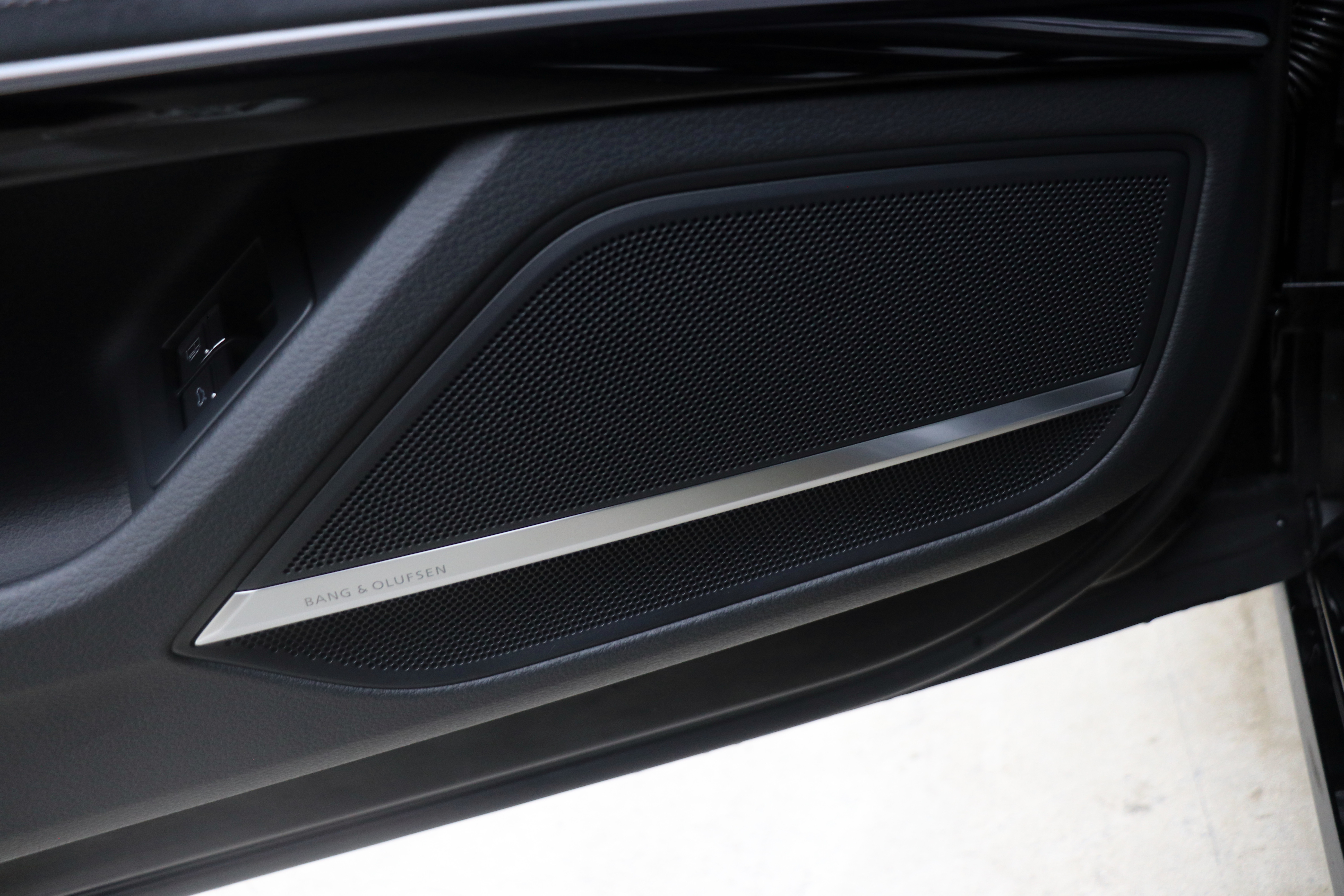 Audi A8 New Energy 2022 car image #13