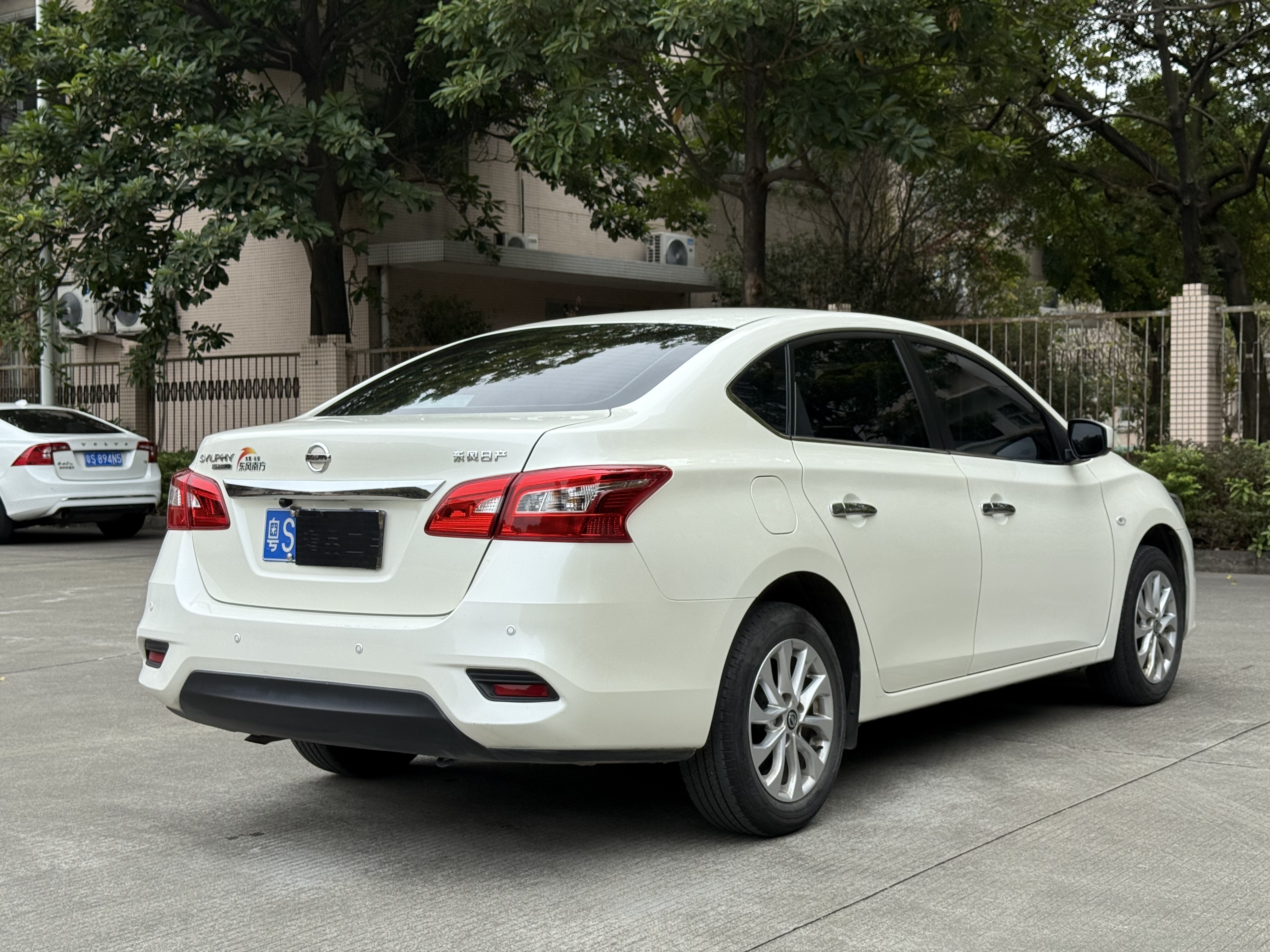 Nissan Sylphy 2023 #13 Nissan Sylphy 2023 car image #13