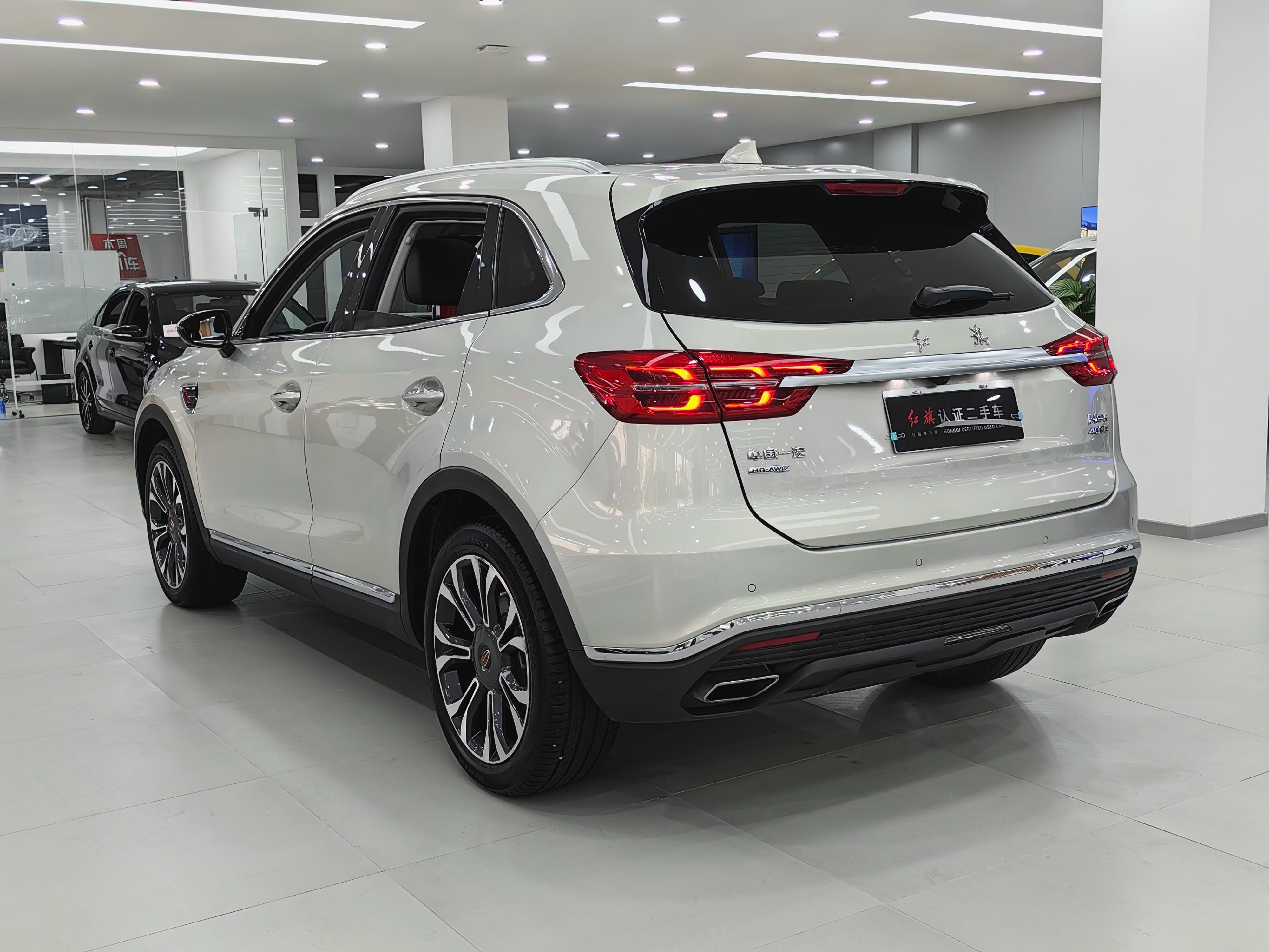 HongQi HS5 2022 car image #13