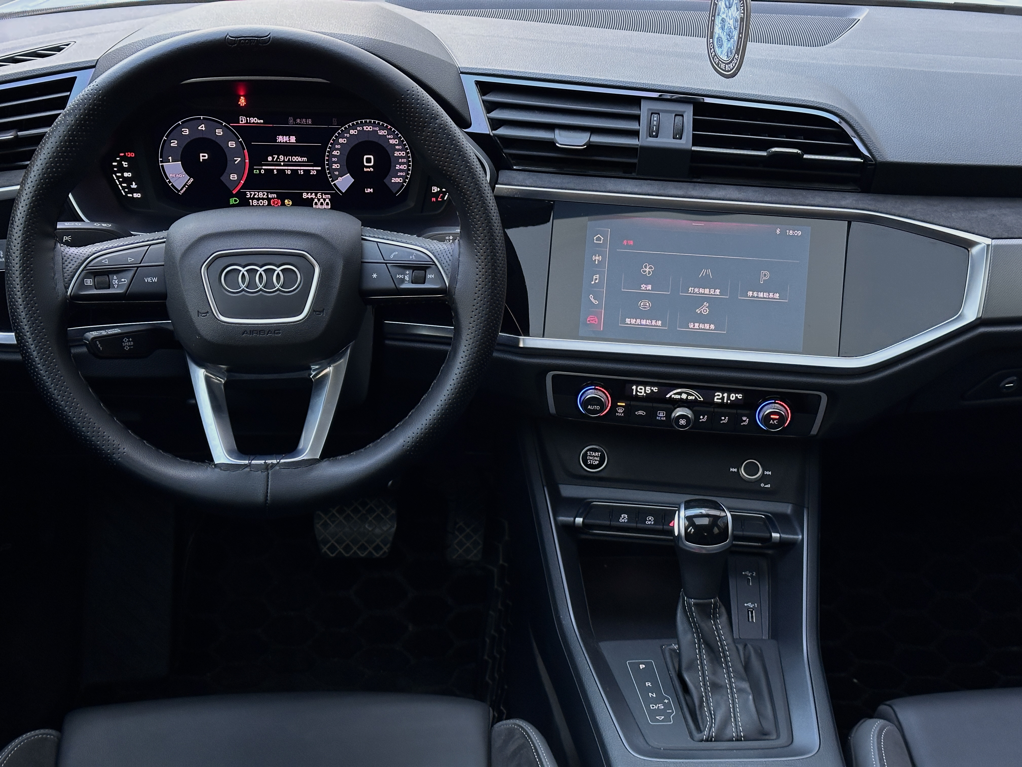 Audi Q3 Sportback 2022 изображение автомобиля #13