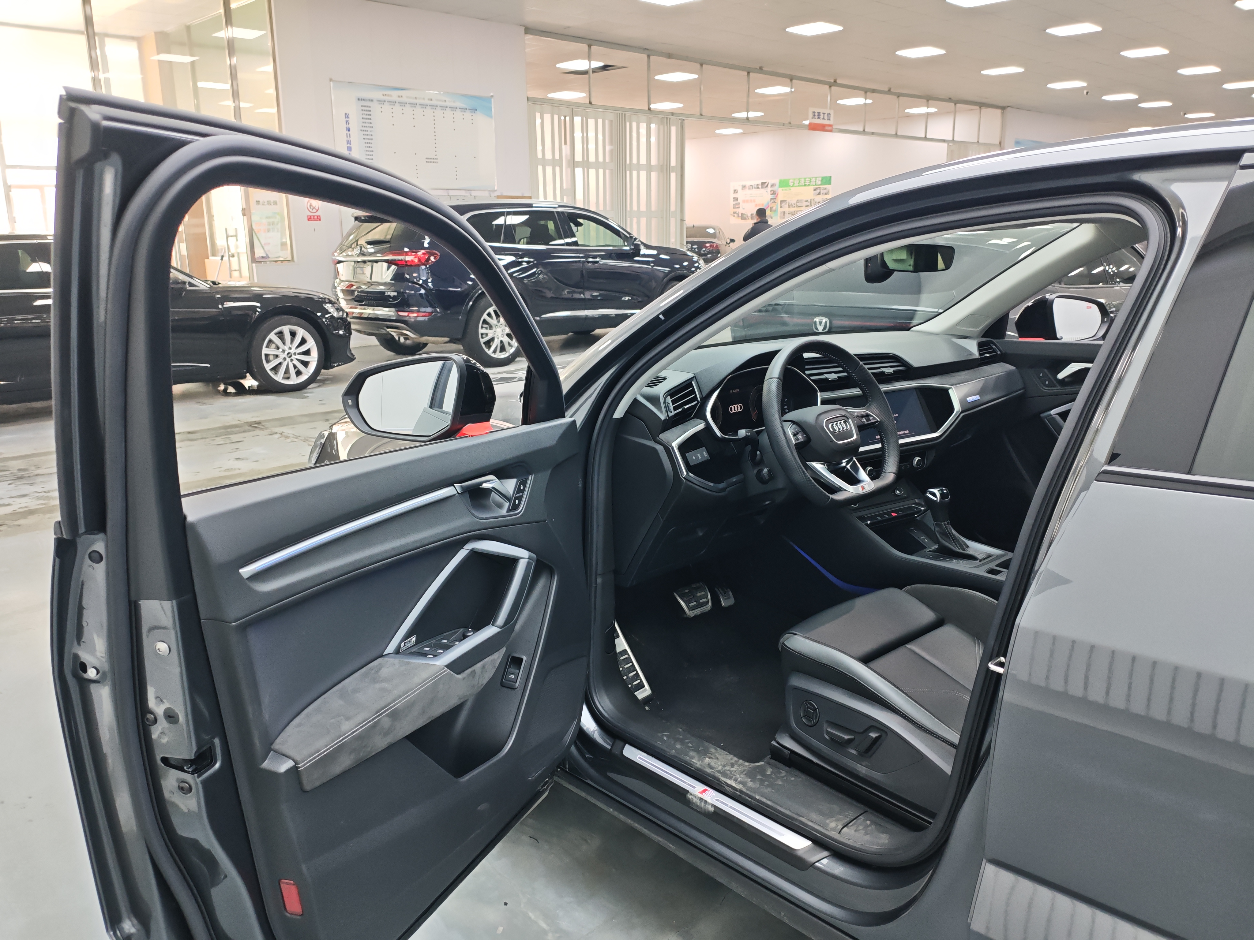 Audi Q3 Sportback 2022 #13 Audi Q3 Sportback 2022 car image #13