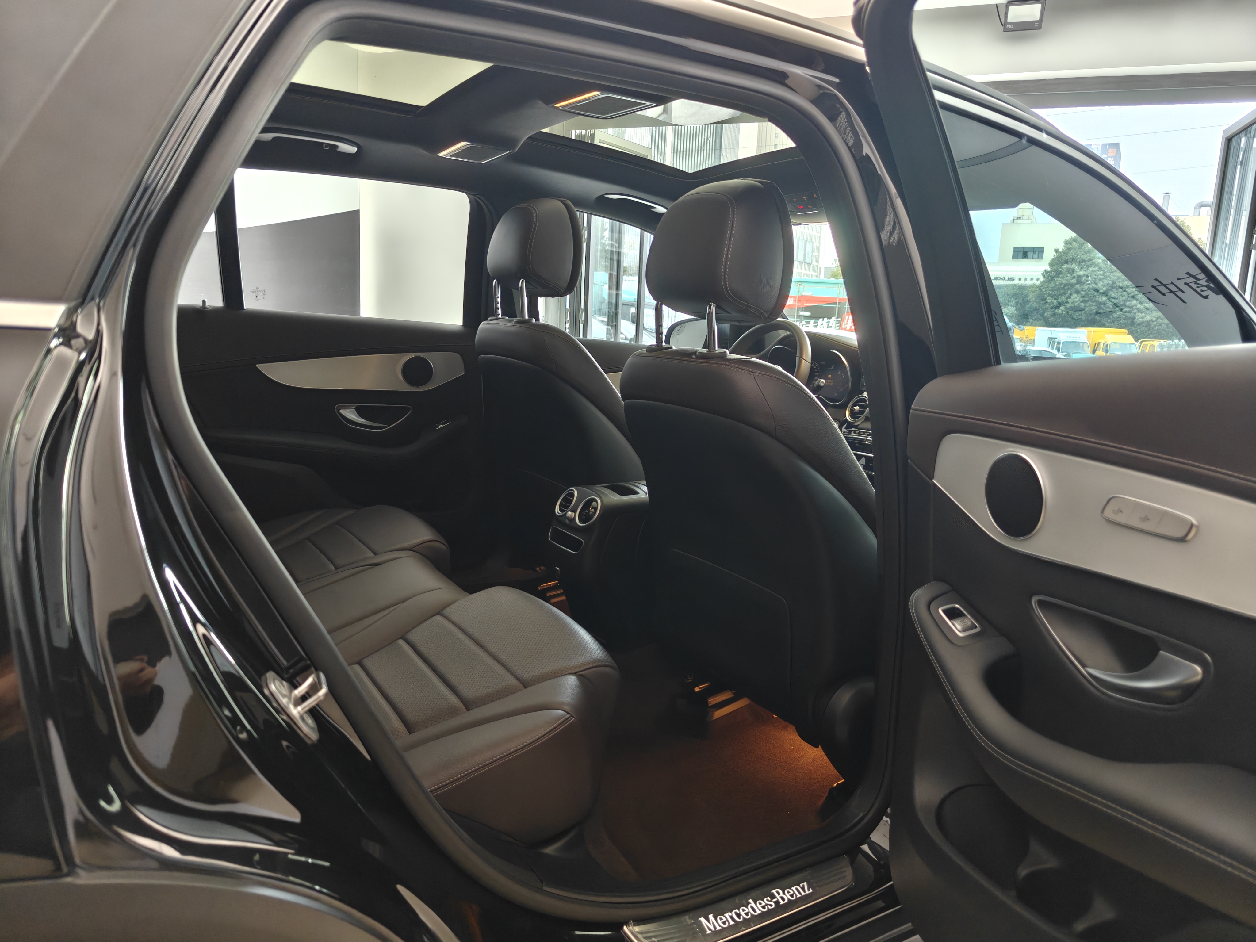 Mercedes-Benz GLC Class 2022 car image #13