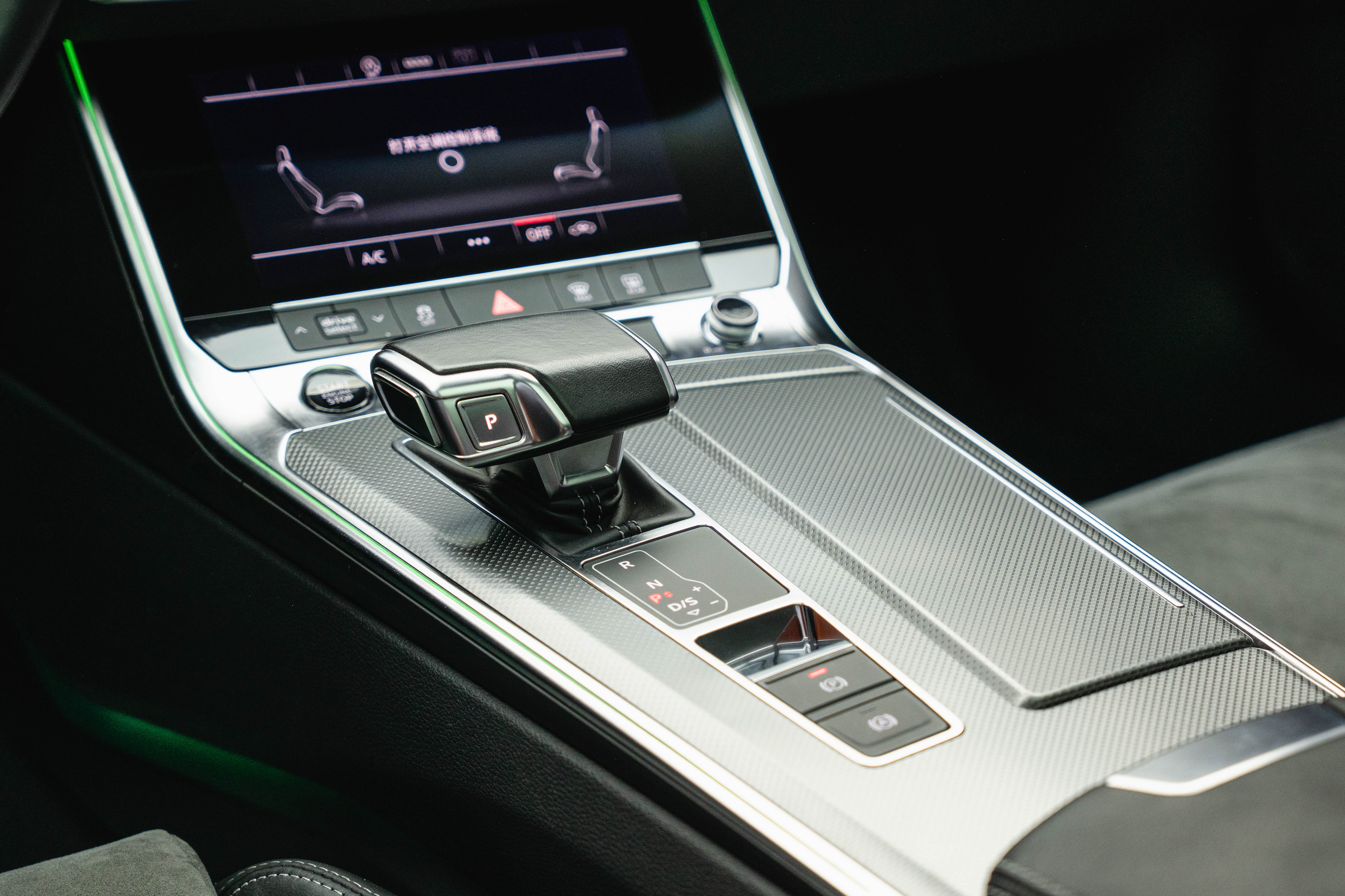 Audi A6L 2022 #13 Audi A6L 2022 car image #13
