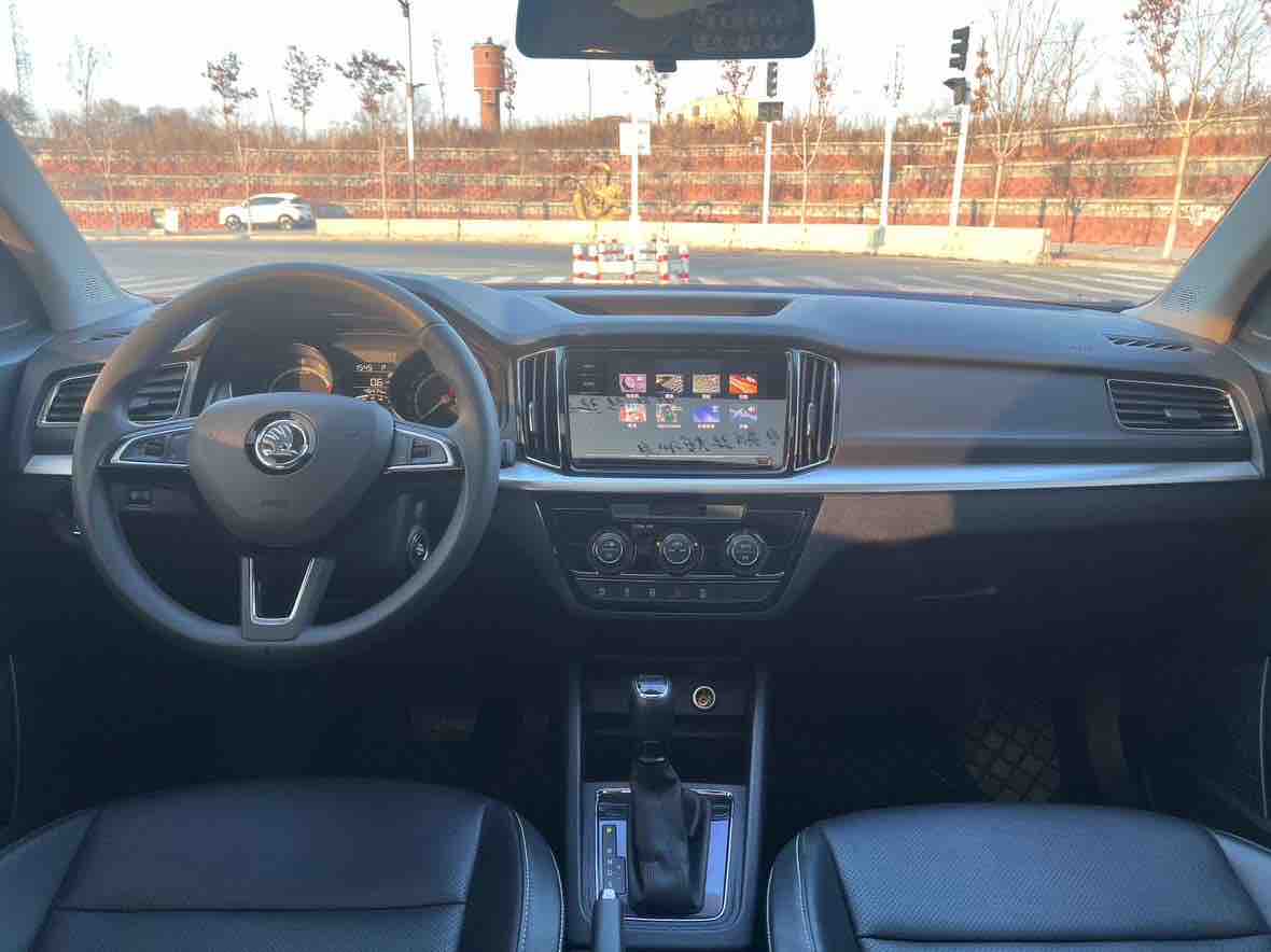 Skoda Kamiq 2022 #13 Skoda Kamiq 2022 car image #13