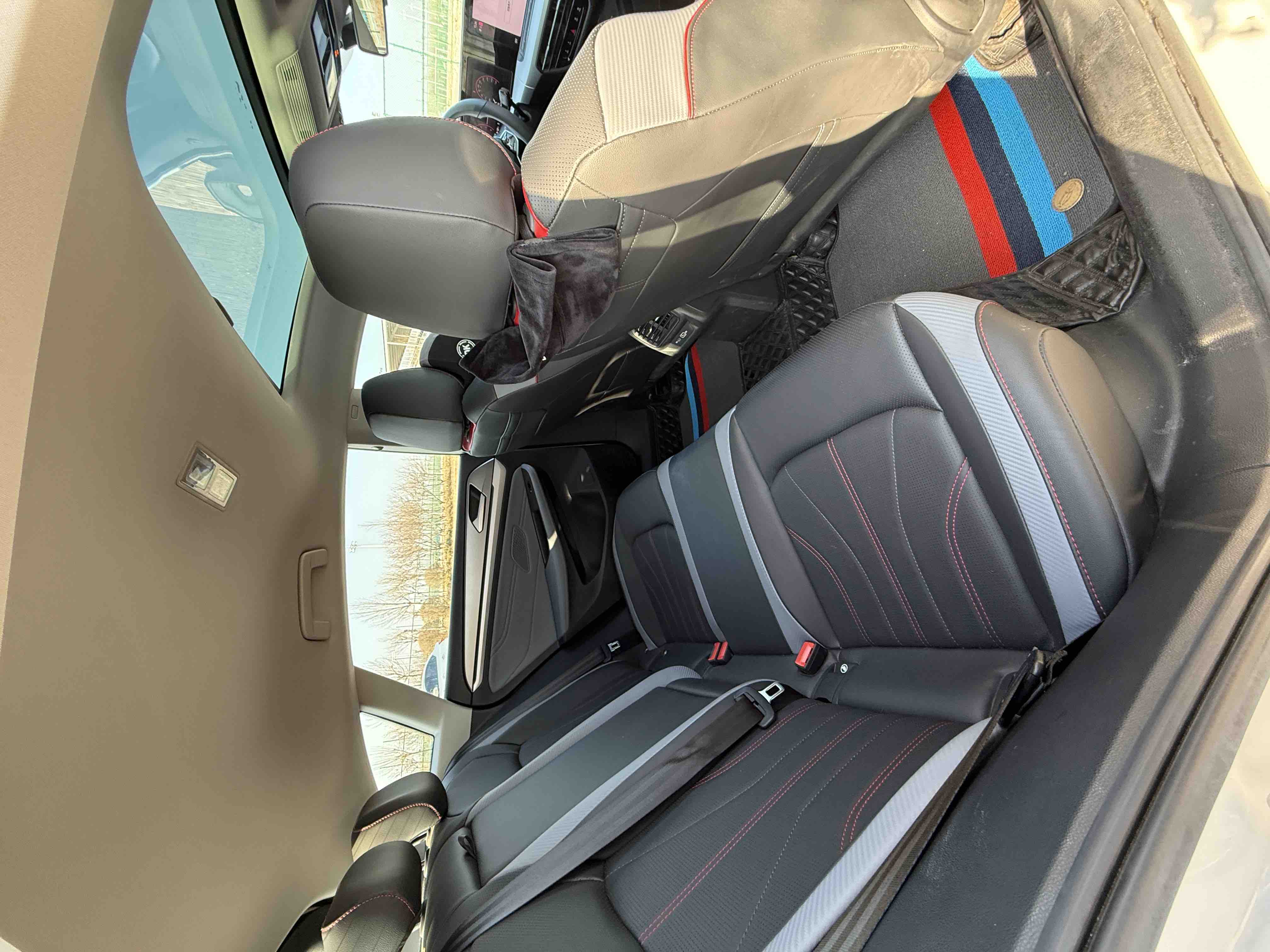 Volkswagen Lamando 2022 car image #13