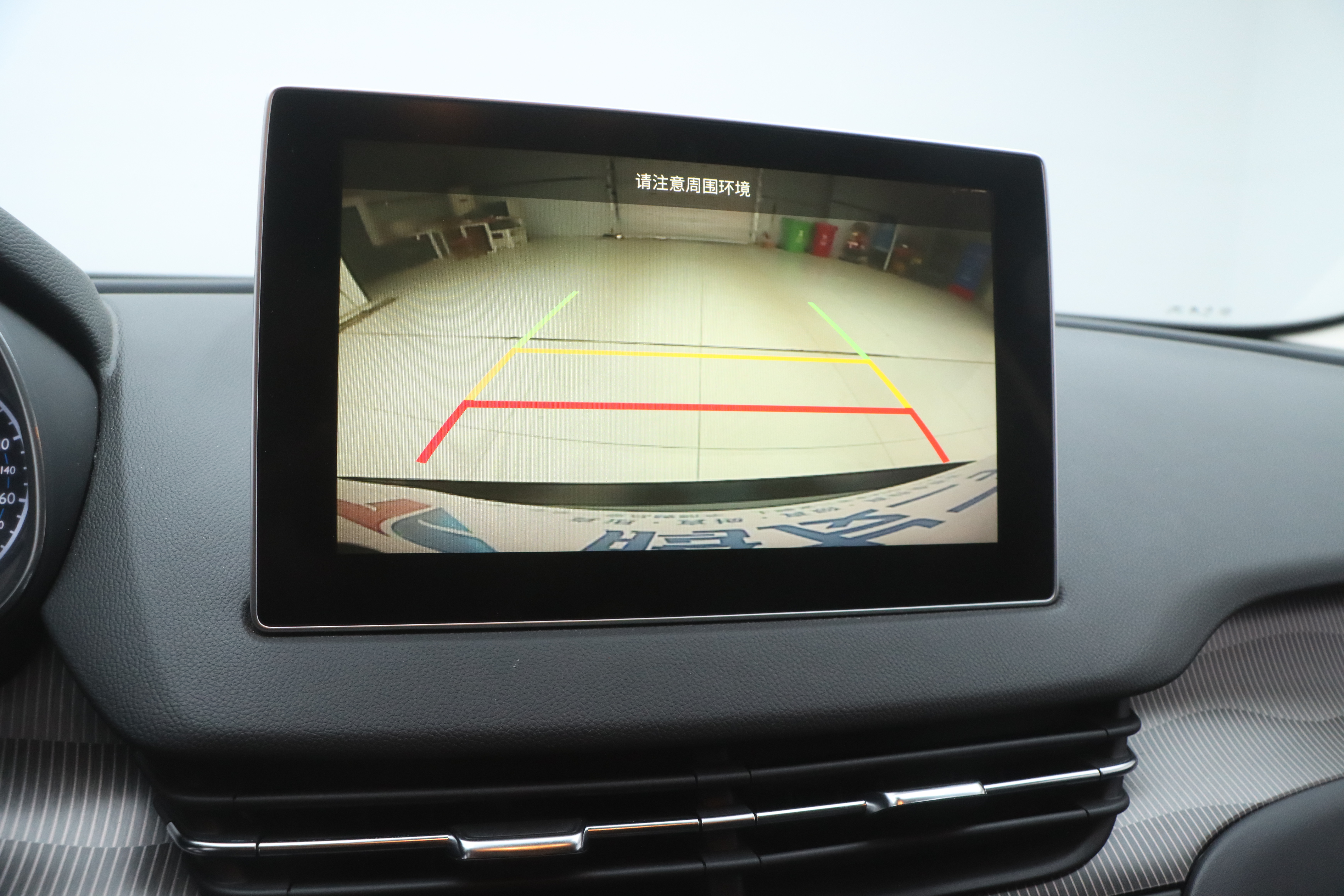 HongQi E-QM5 2022 car image #13