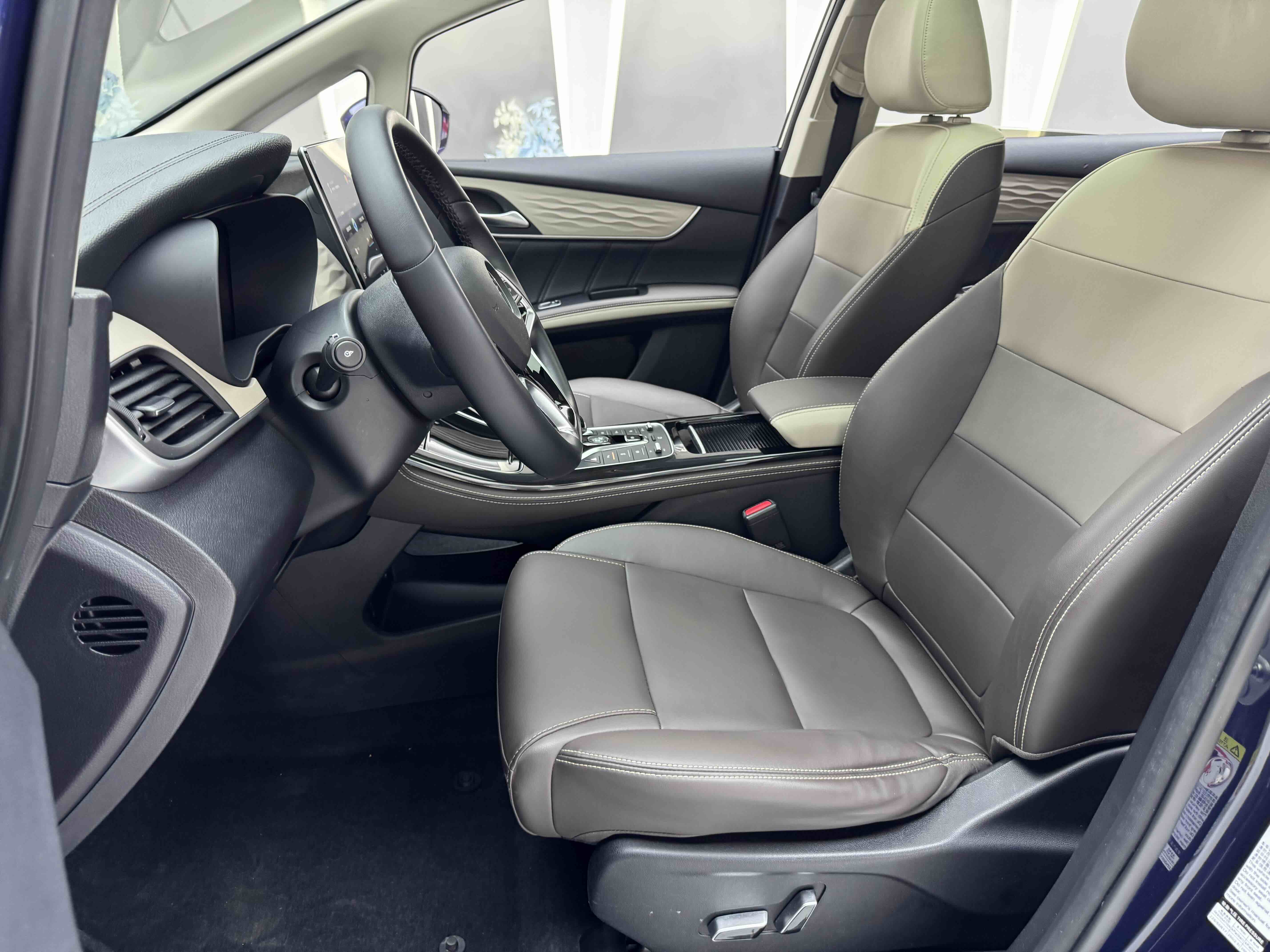 BYD Song MAX New Energy 2023 car image #13