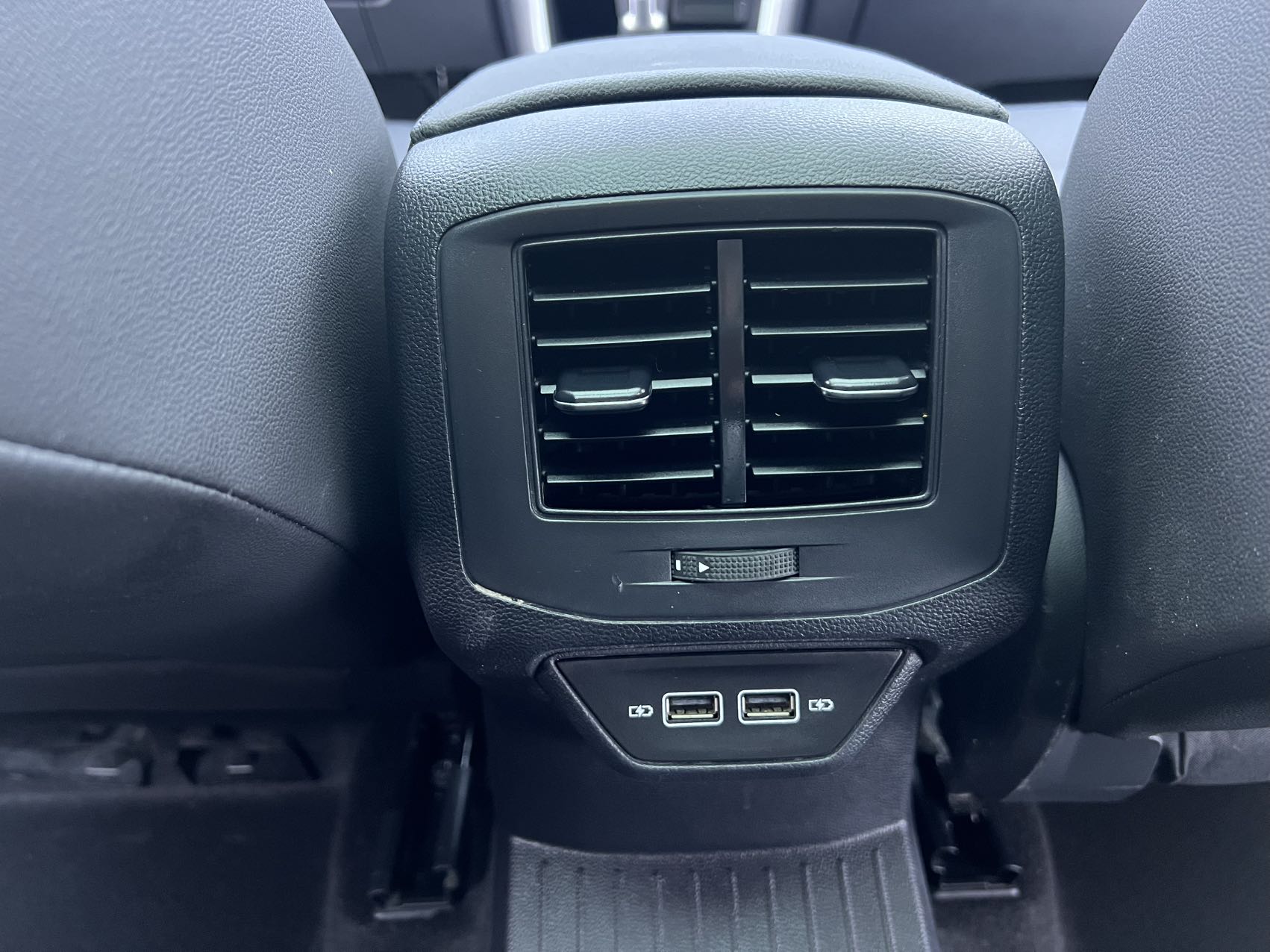 T-Roc 2023 car image #13