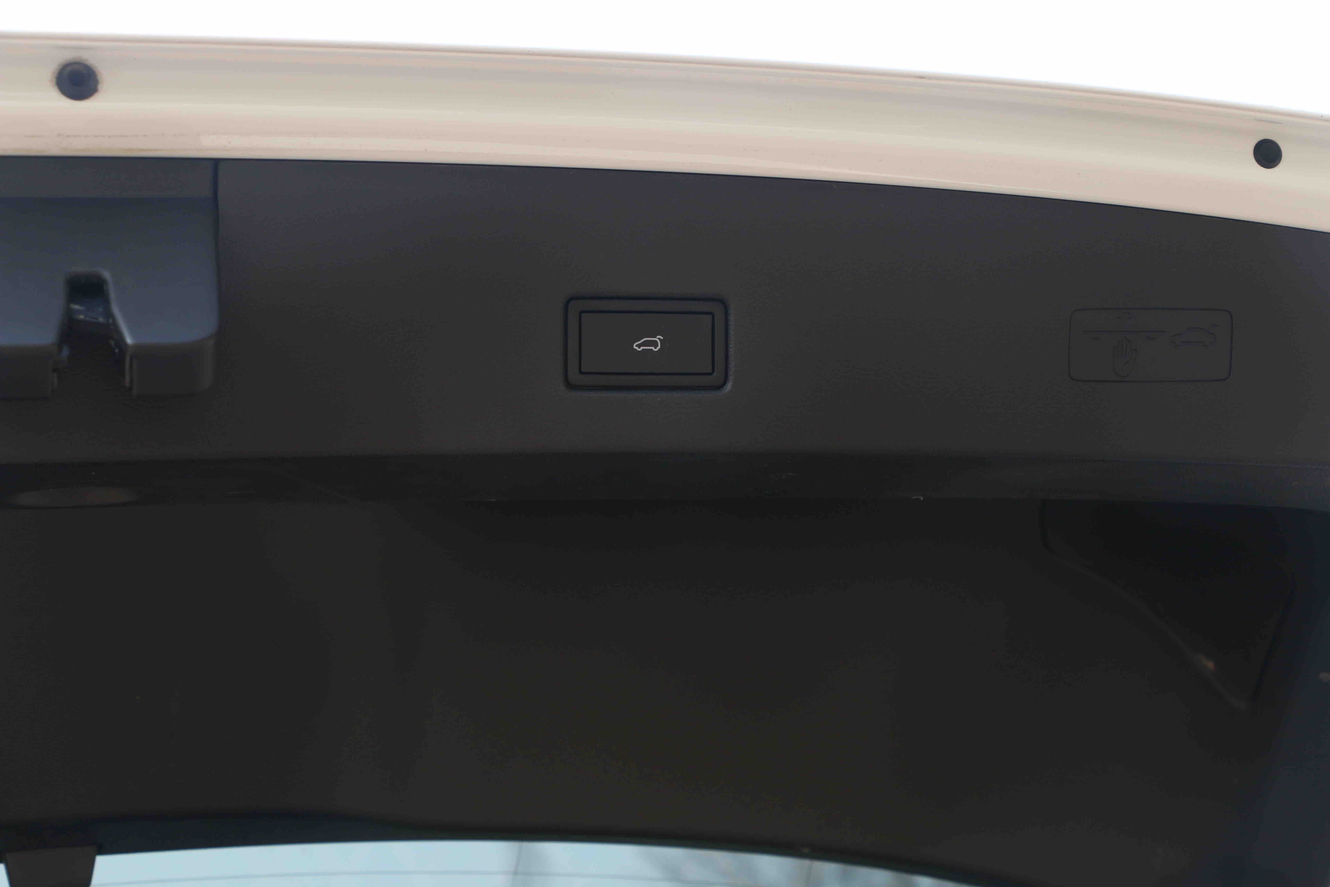 T-Roc 2022 car image #13