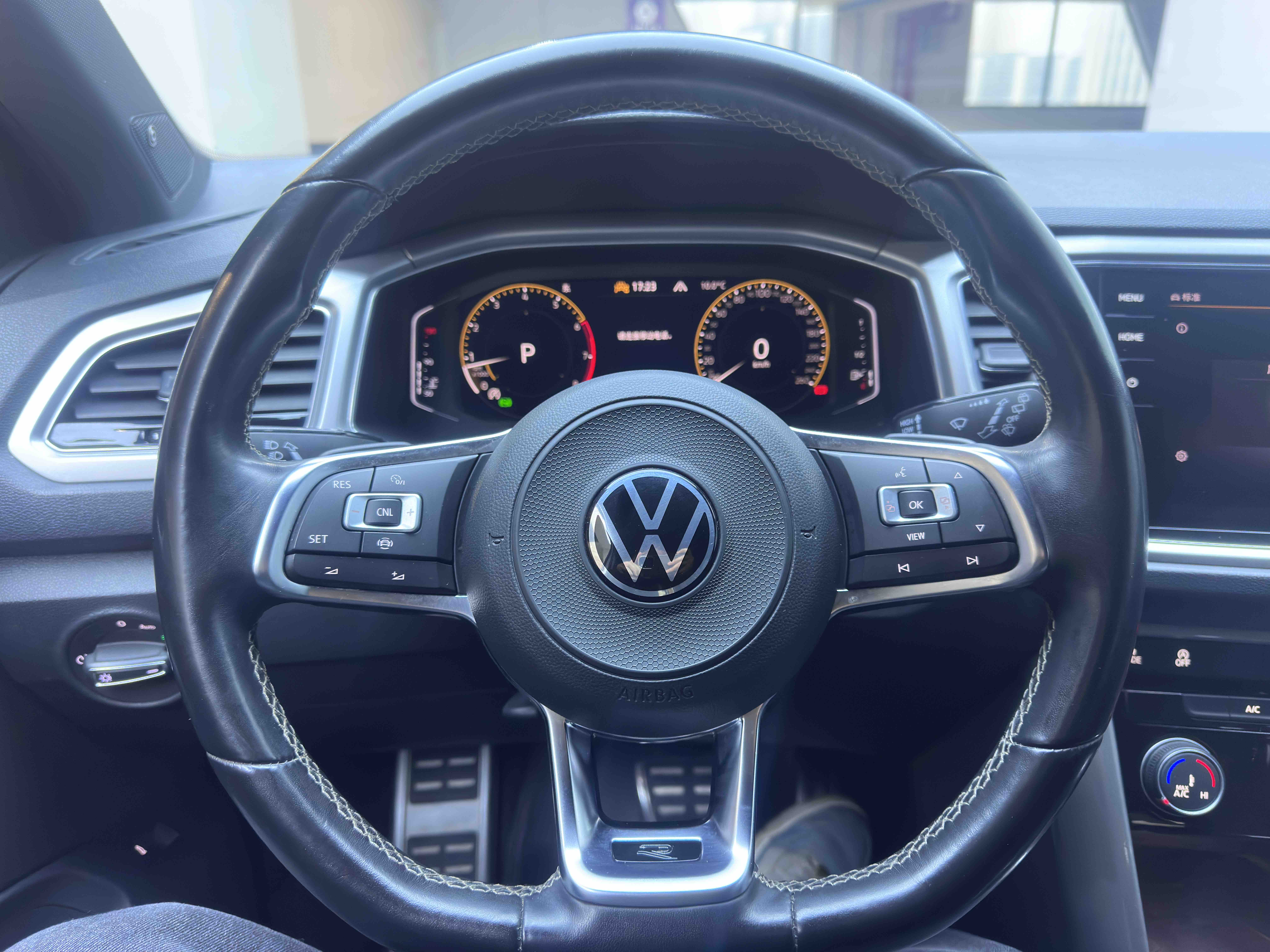 T-Roc 2022 car image #13