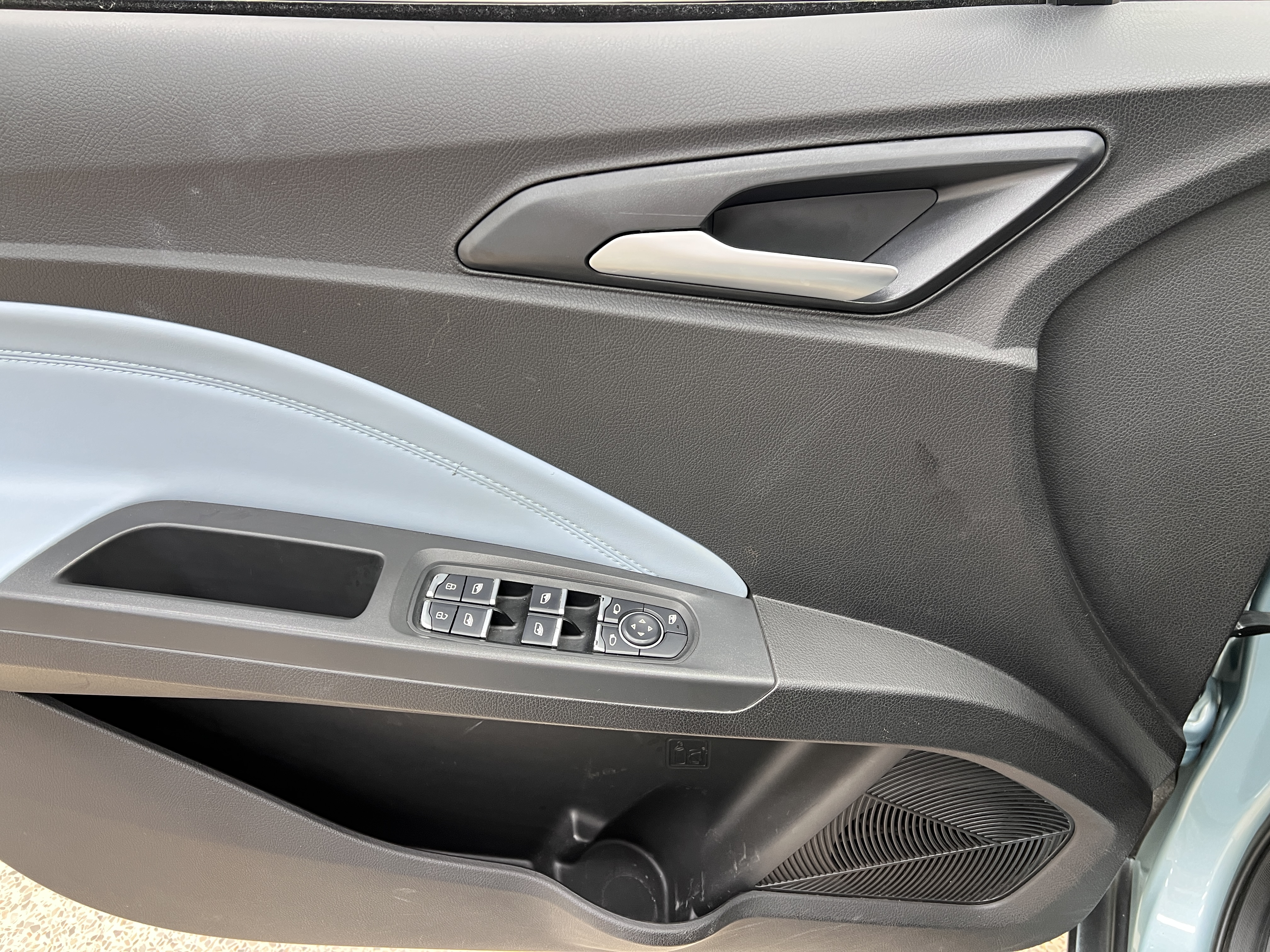 Neta V 2023 imagen de coche #13