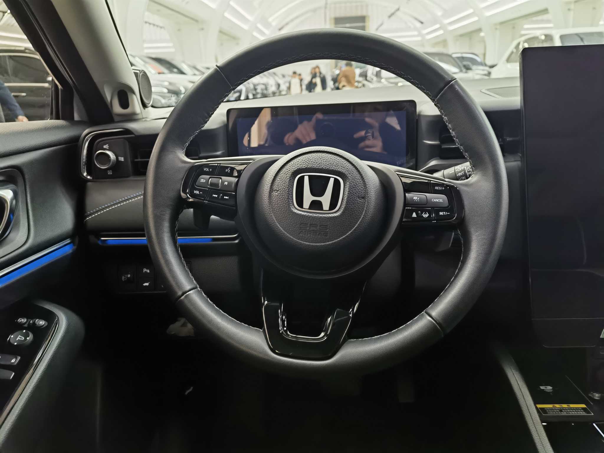 Honda e:NS1 2023 car image #13