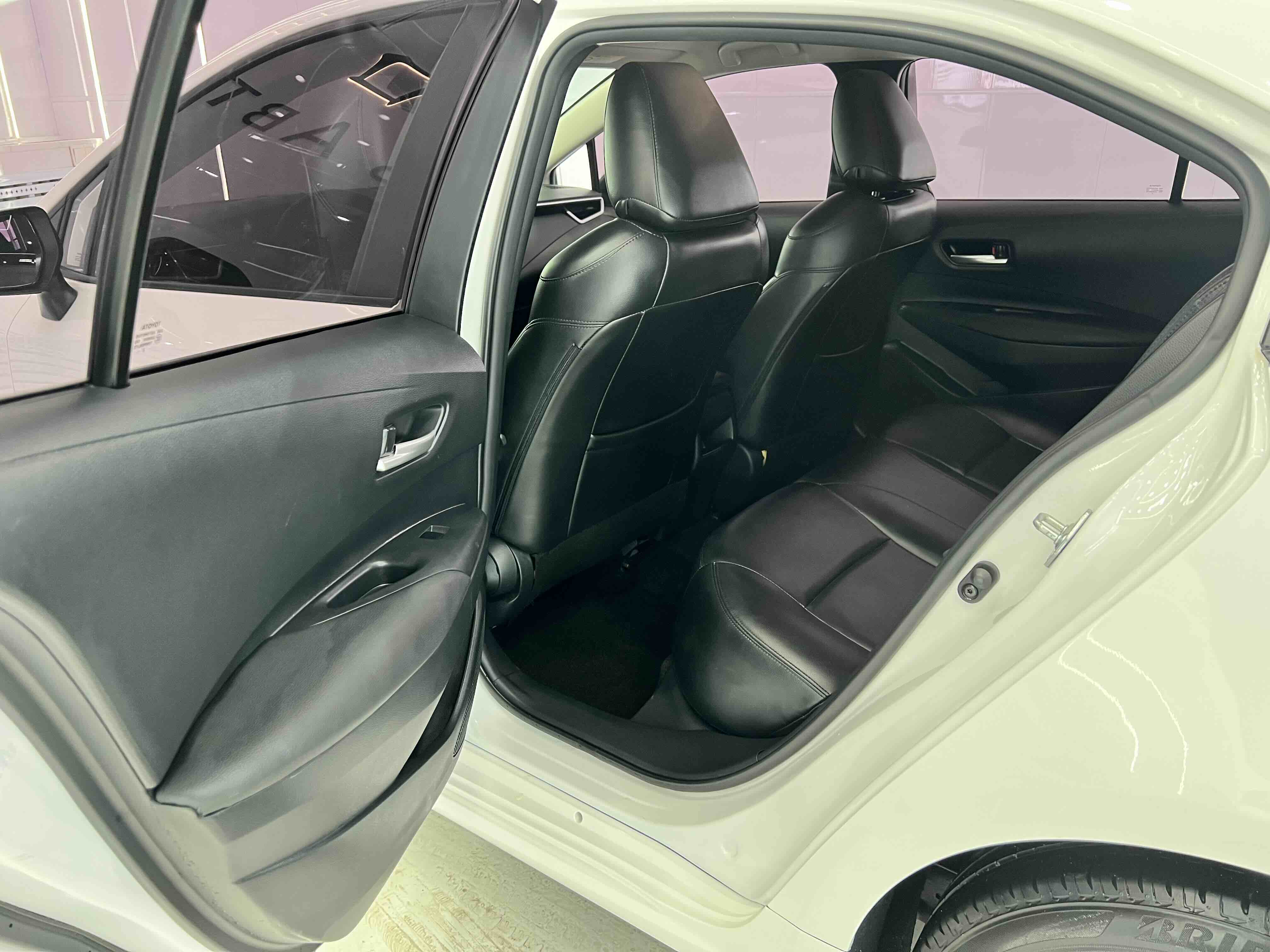 Toyota Corolla 2023 car image #13