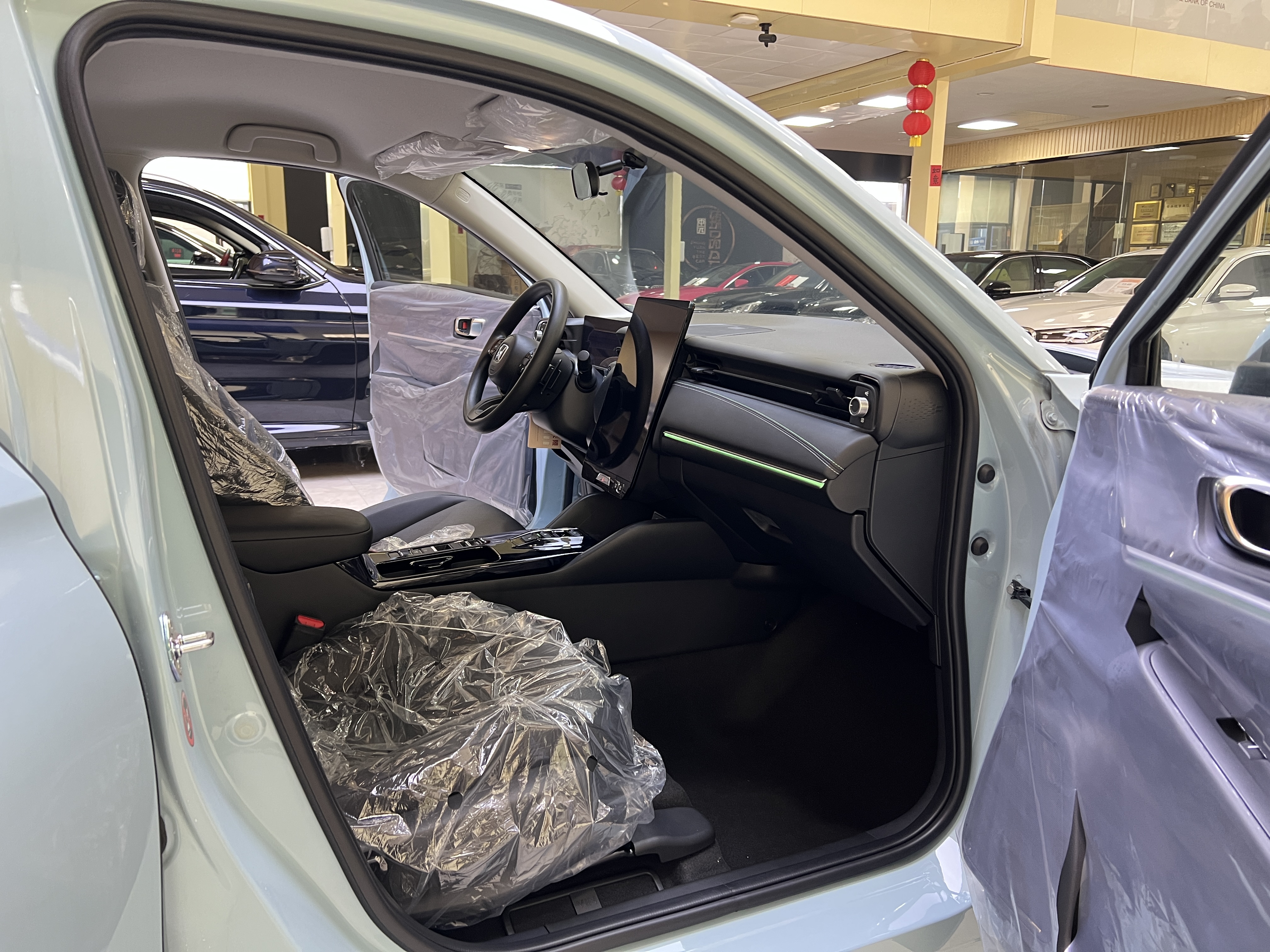 Honda e:NP1 2025 car image #13