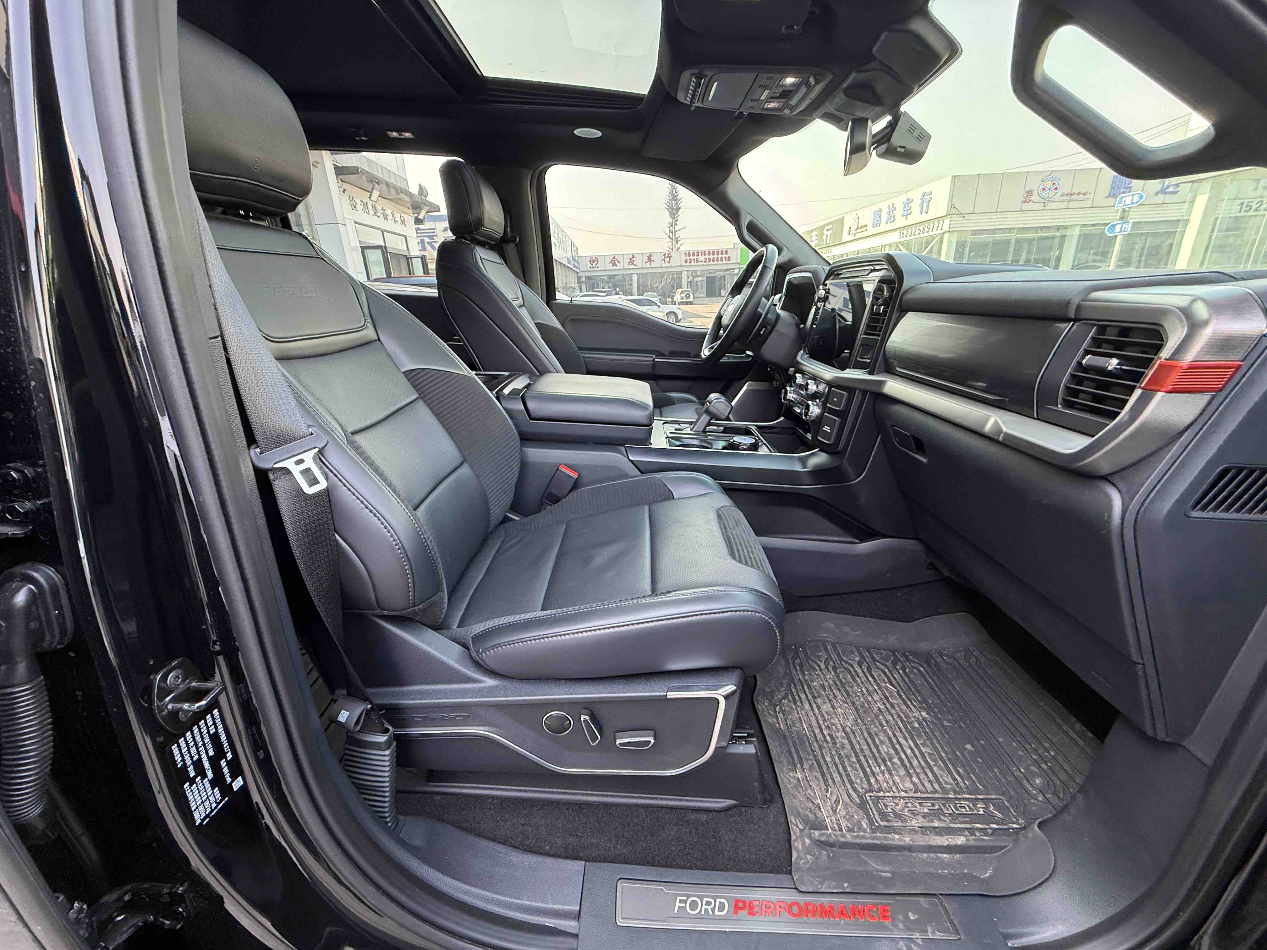 Ford F-150 Raptor 2023 car image #13