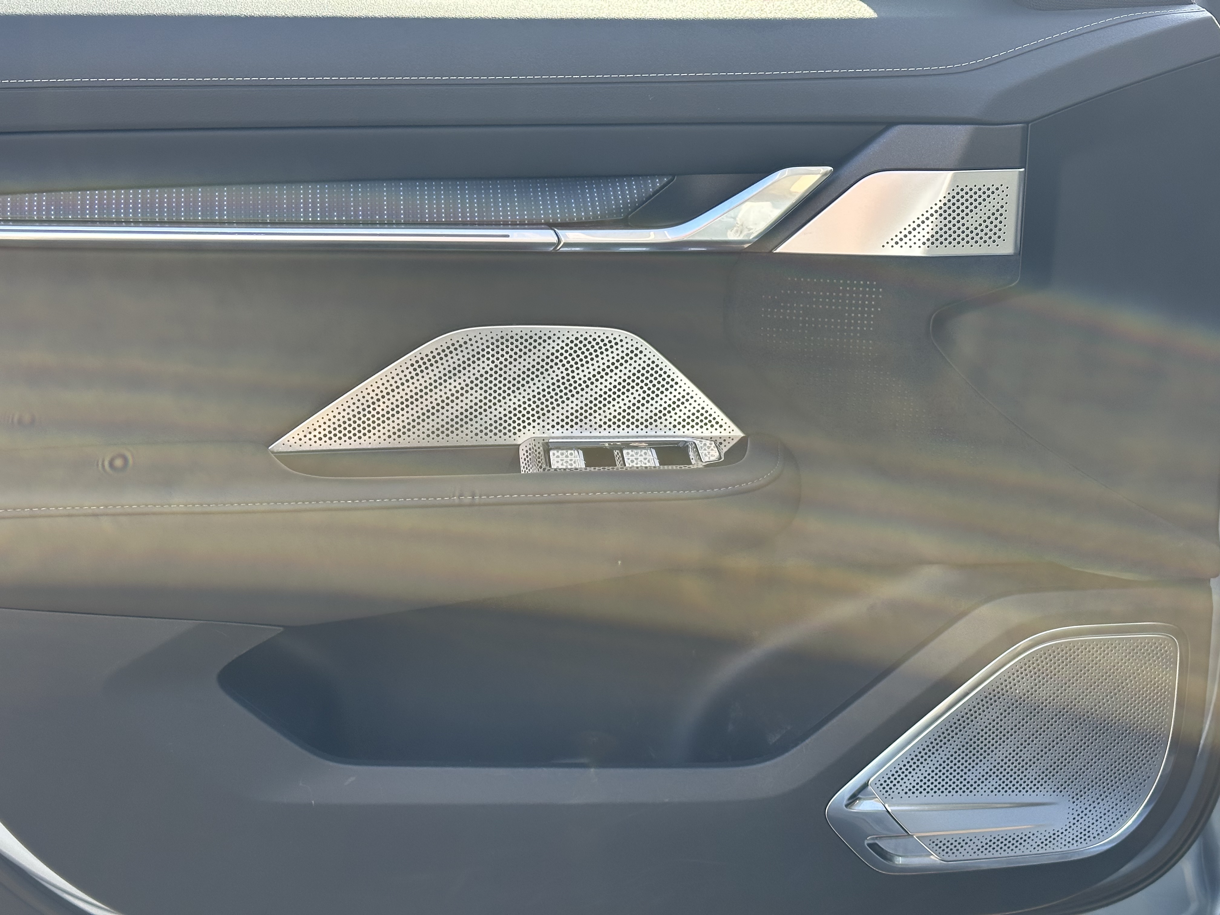 极氪 极氪001 2022 汽车图片 #13