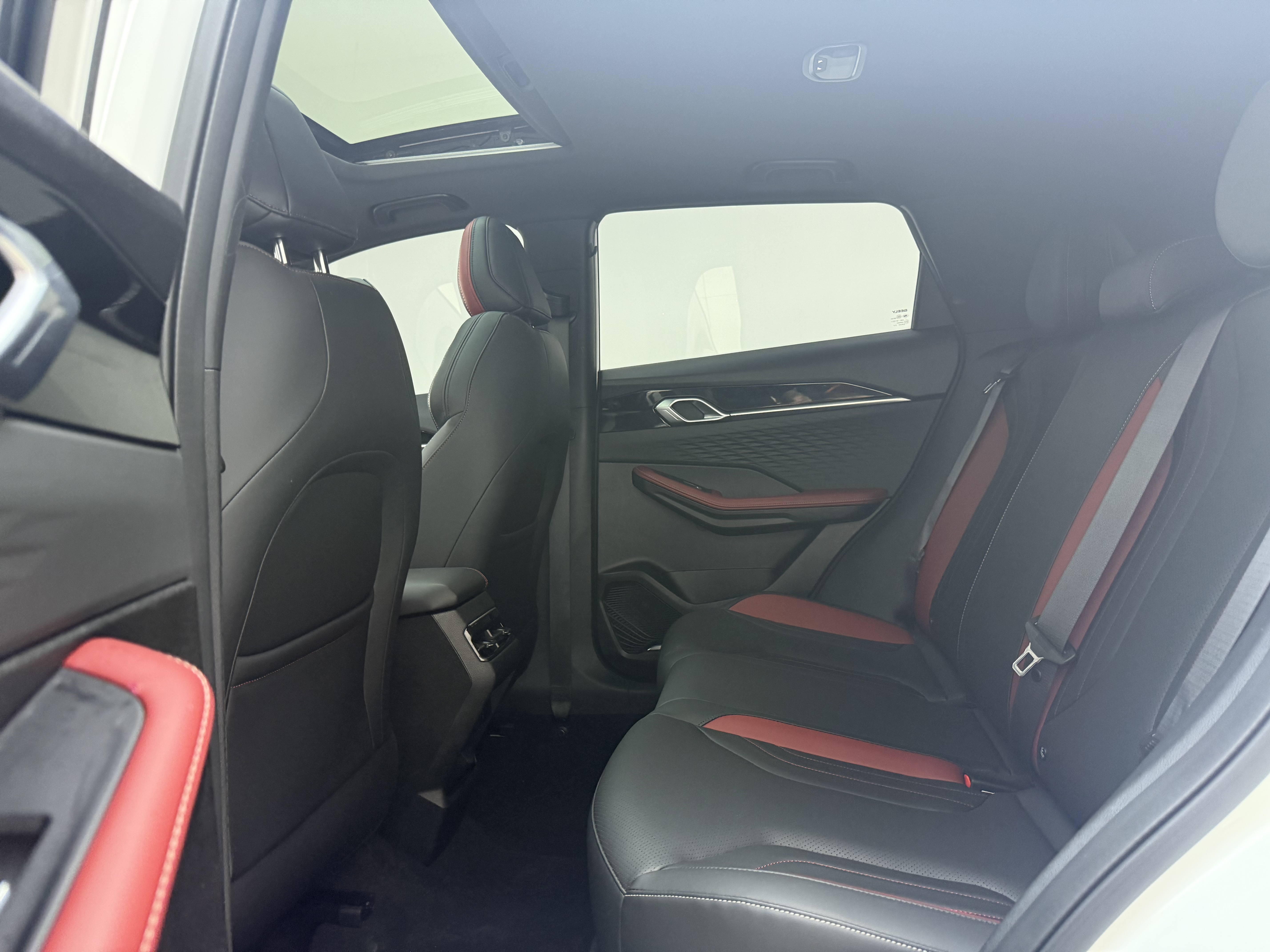Coolray 2023 immagine di auto #13