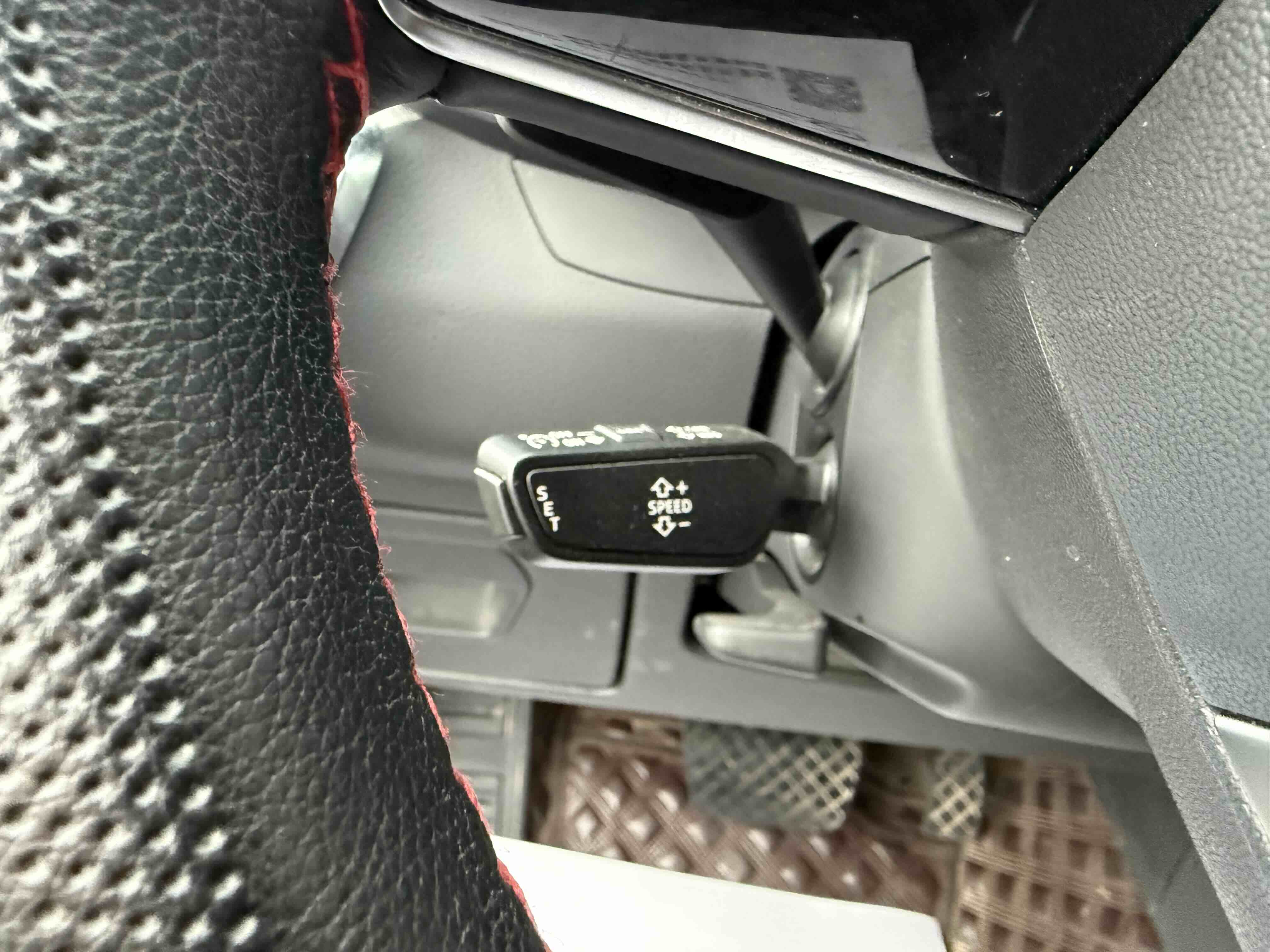 Audi A6L 2023 car image #13