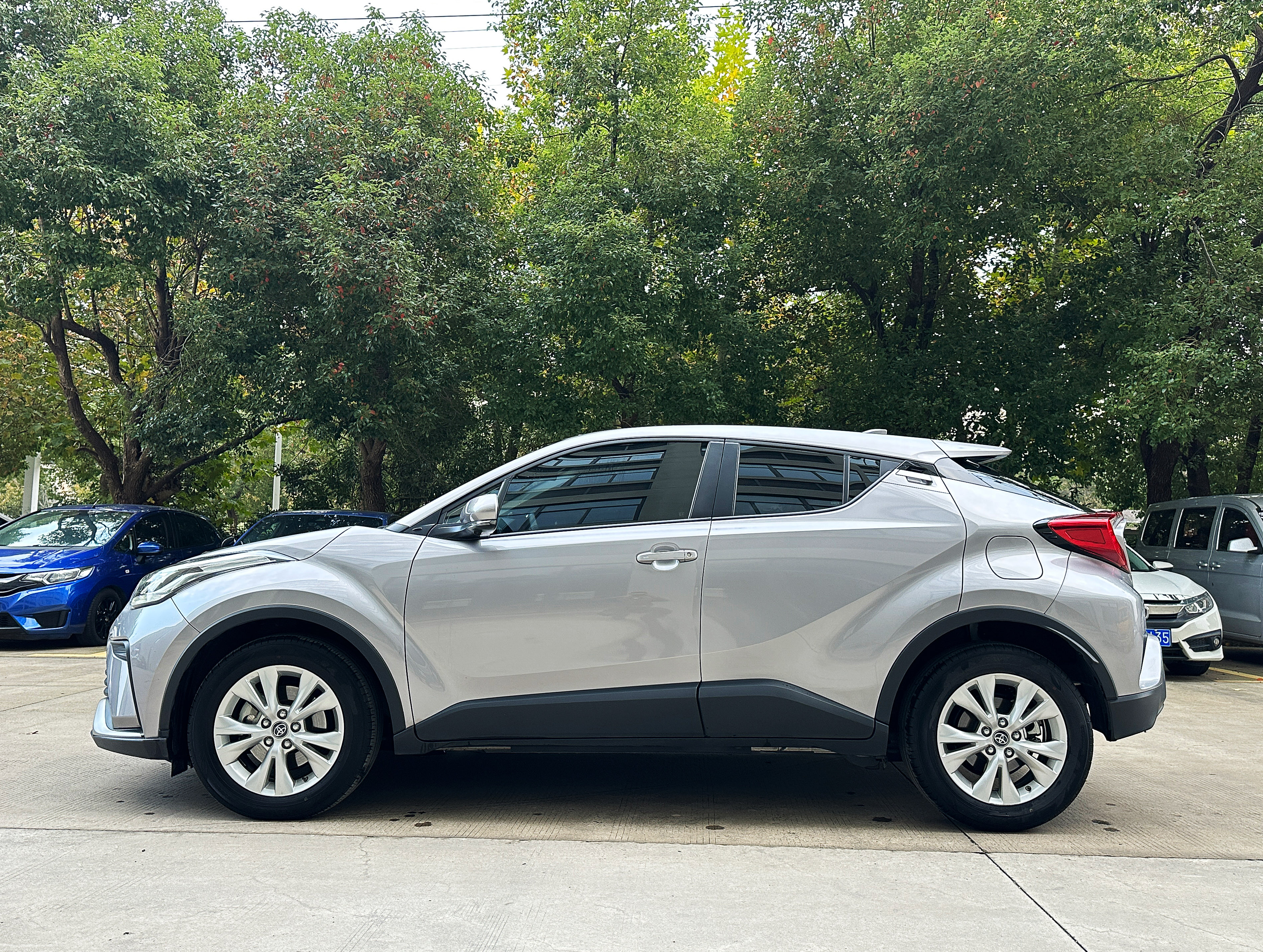 Toyota Izoa 2022 immagine di auto #13