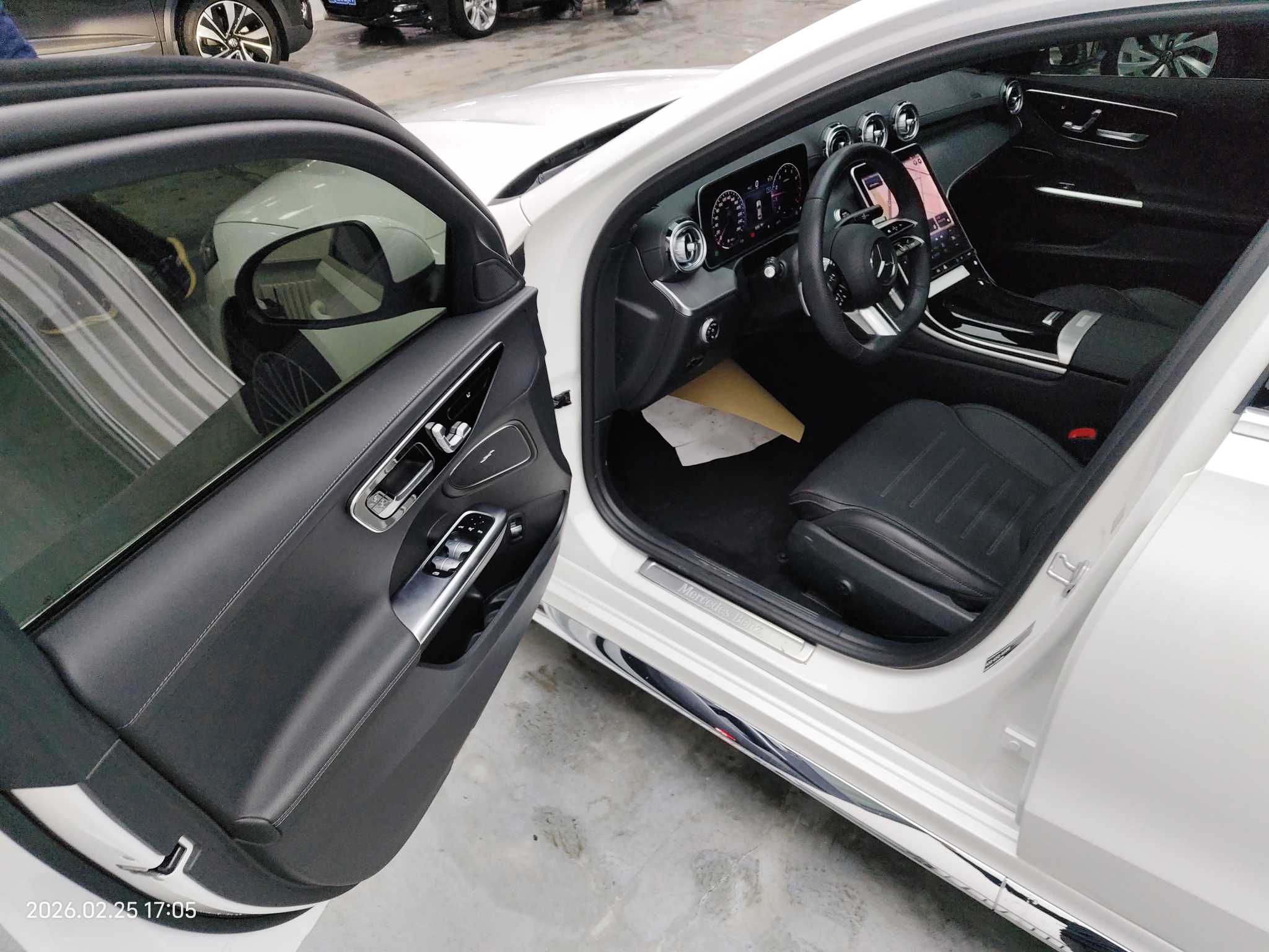 Mercedes-Benz C Class 2023 #13 Mercedes-Benz C Class 2023 car image #13